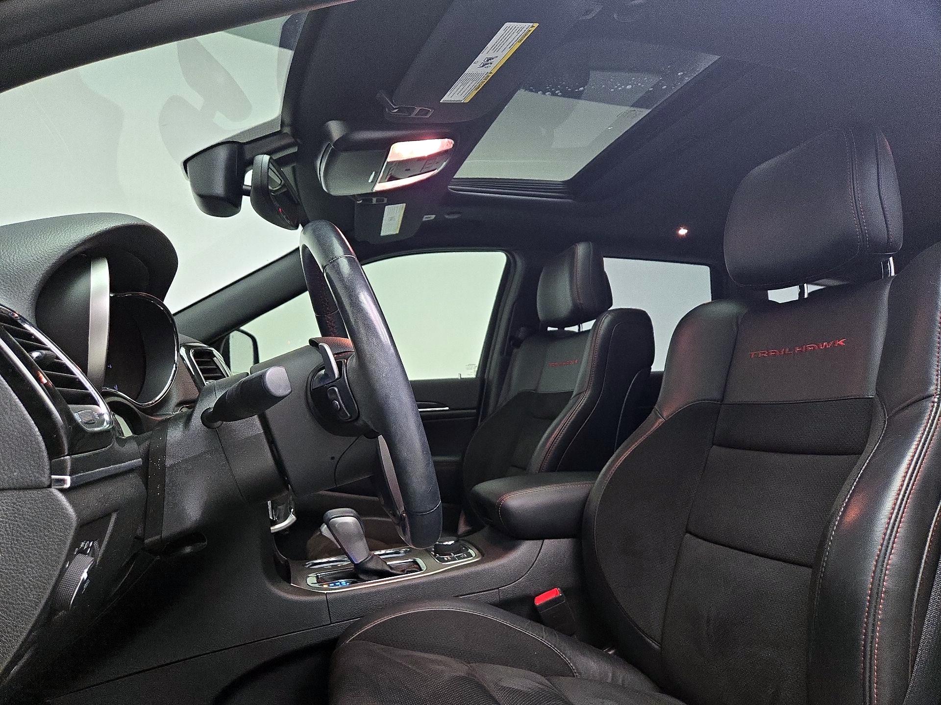 Thumbnail: 2021 Jeep Grand Cherokee - 20