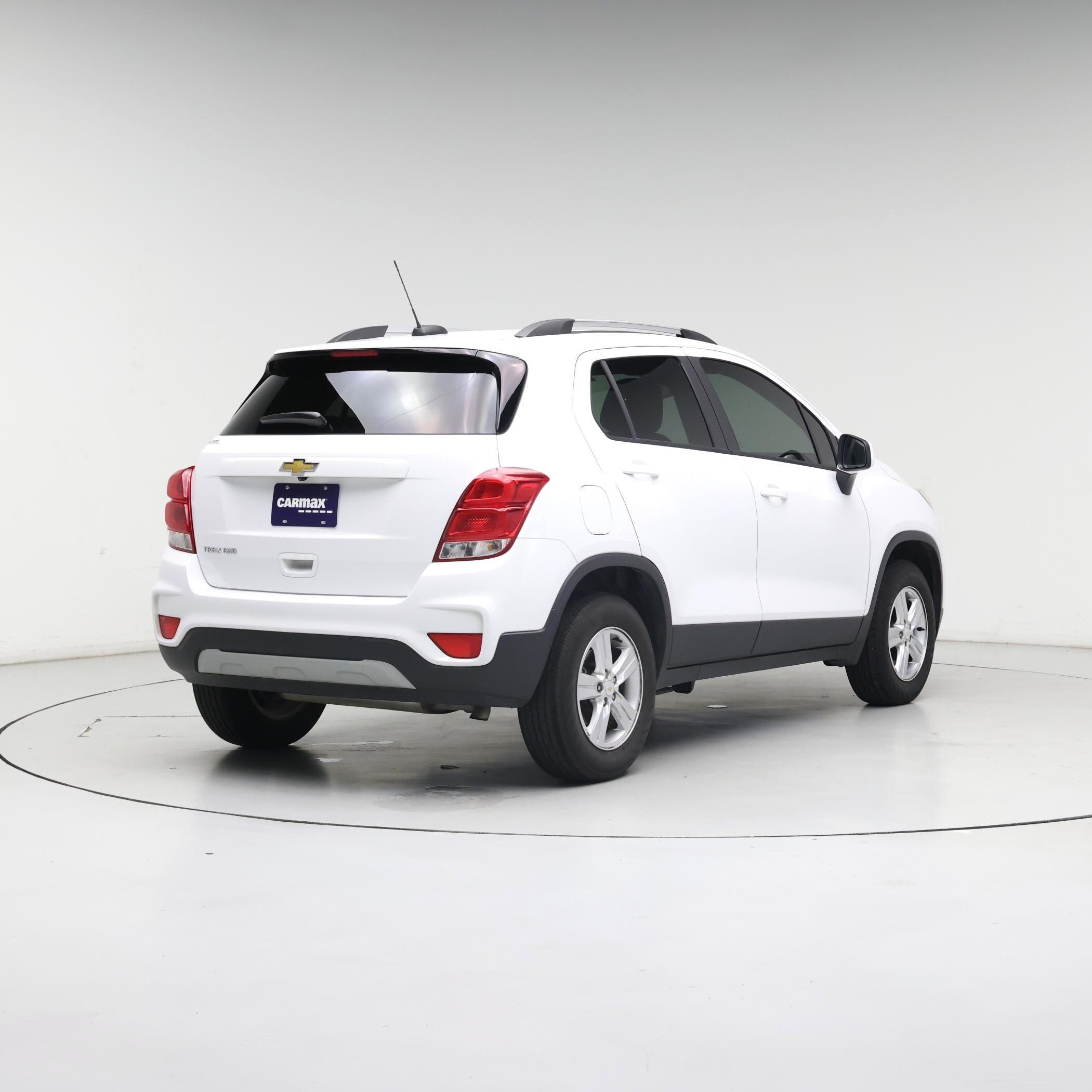Thumbnail: 2022 Chevrolet Trax - 8