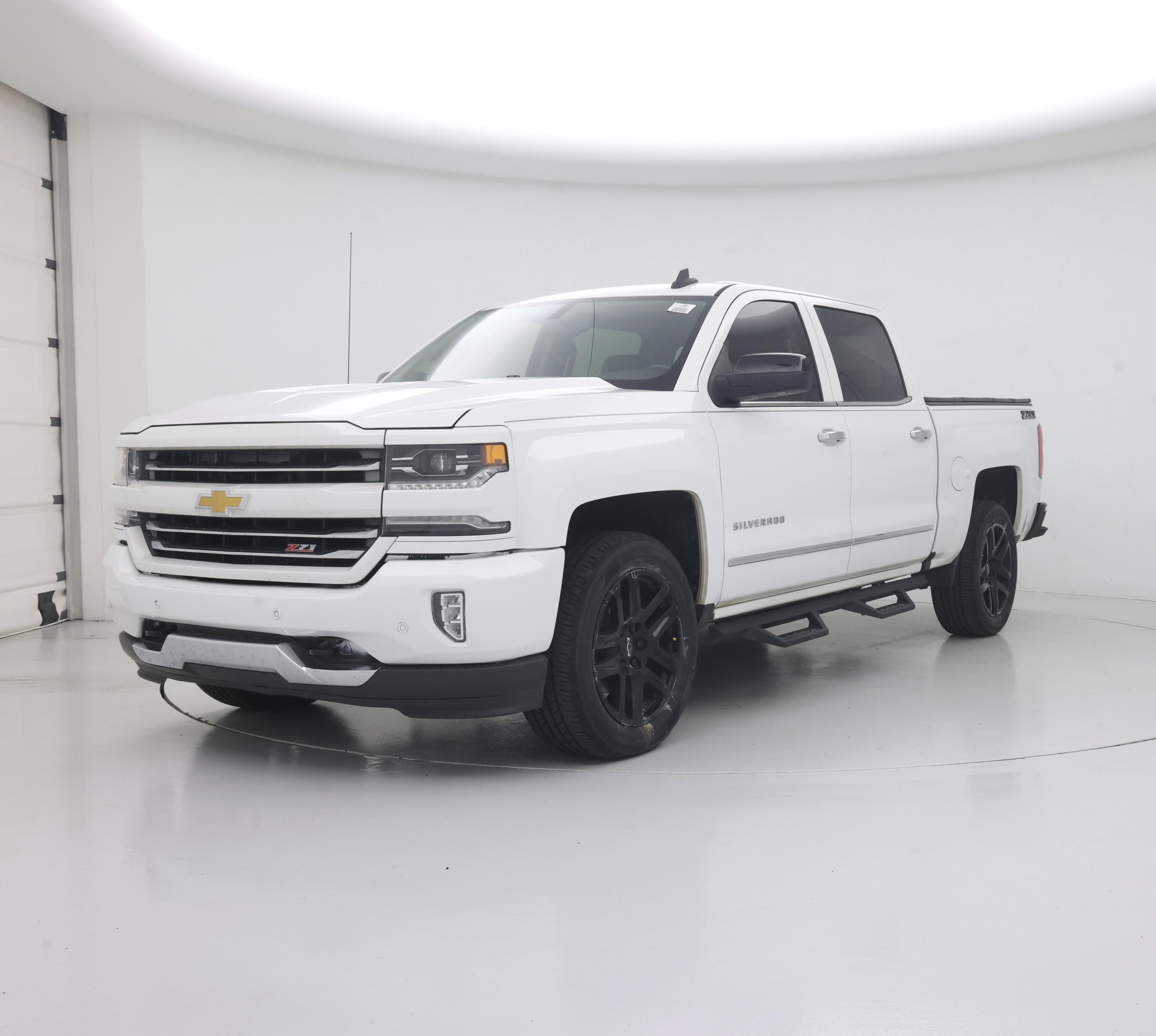 Thumbnail: 2017 Chevrolet Silverado 1500 - 4