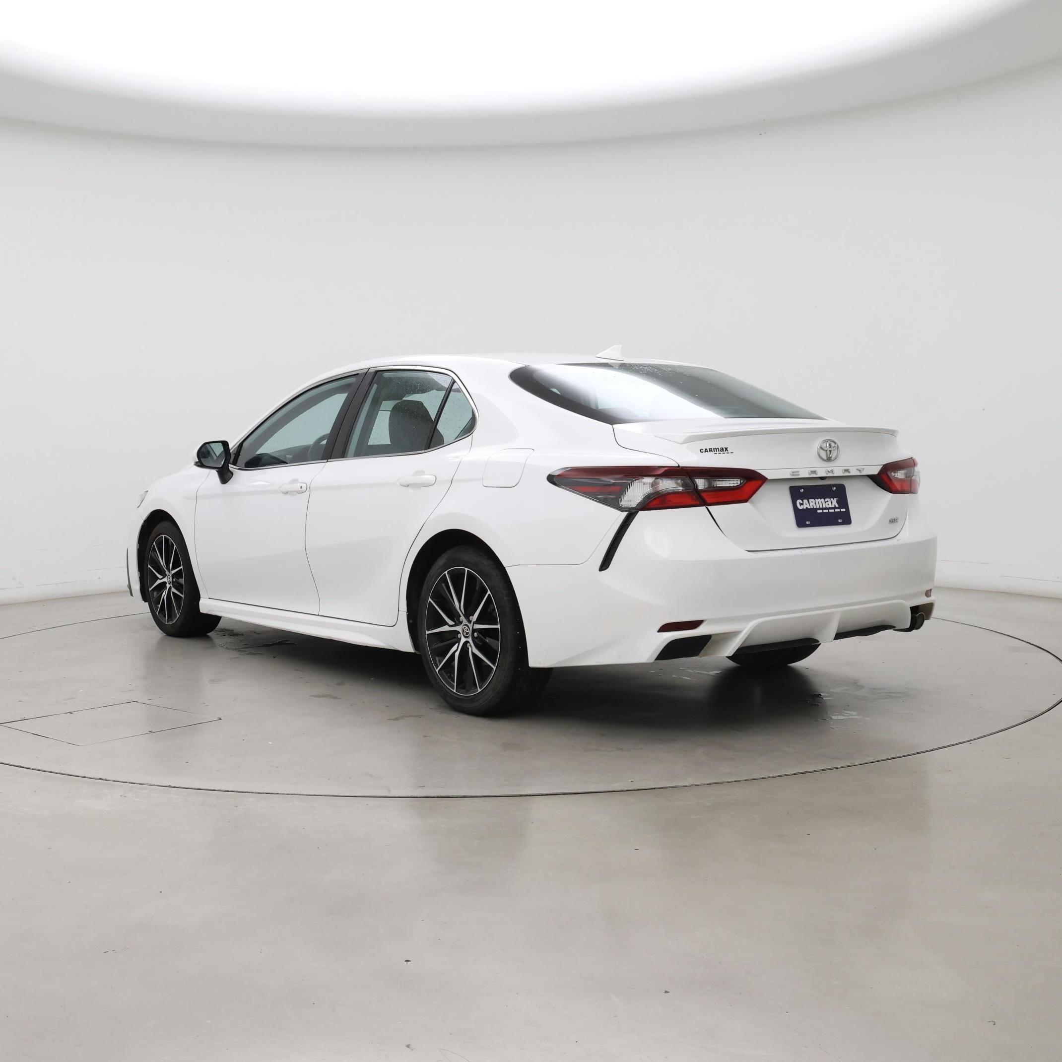 Thumbnail: 2022 Toyota Camry - 2