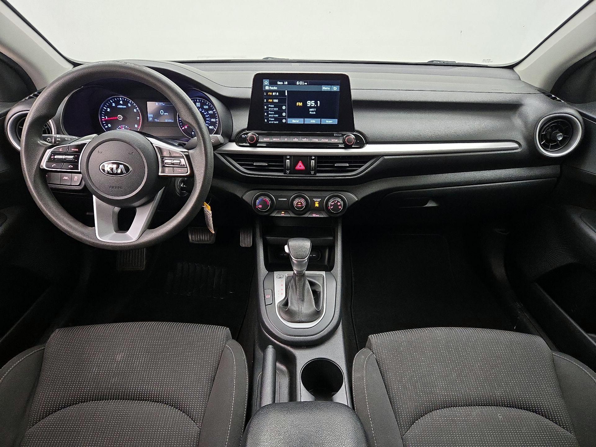 Thumbnail: 2021 Kia Forte - 9