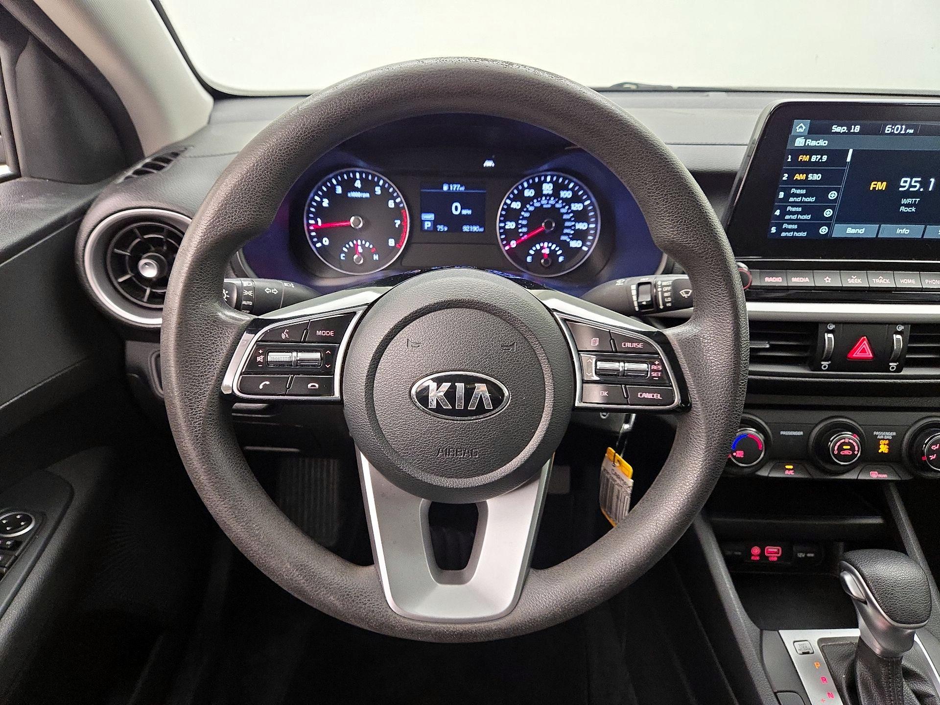 Thumbnail: 2021 Kia Forte - 10