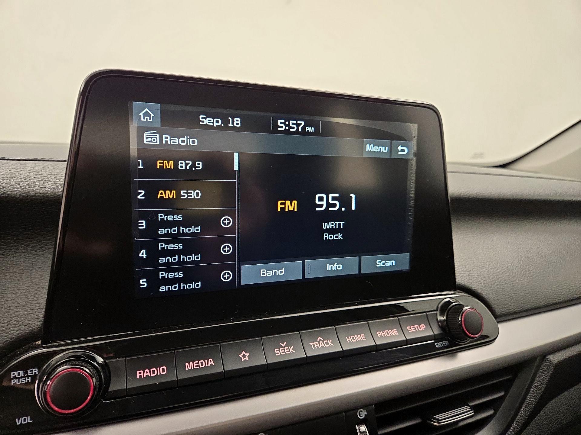 Thumbnail: 2021 Kia Forte - 15