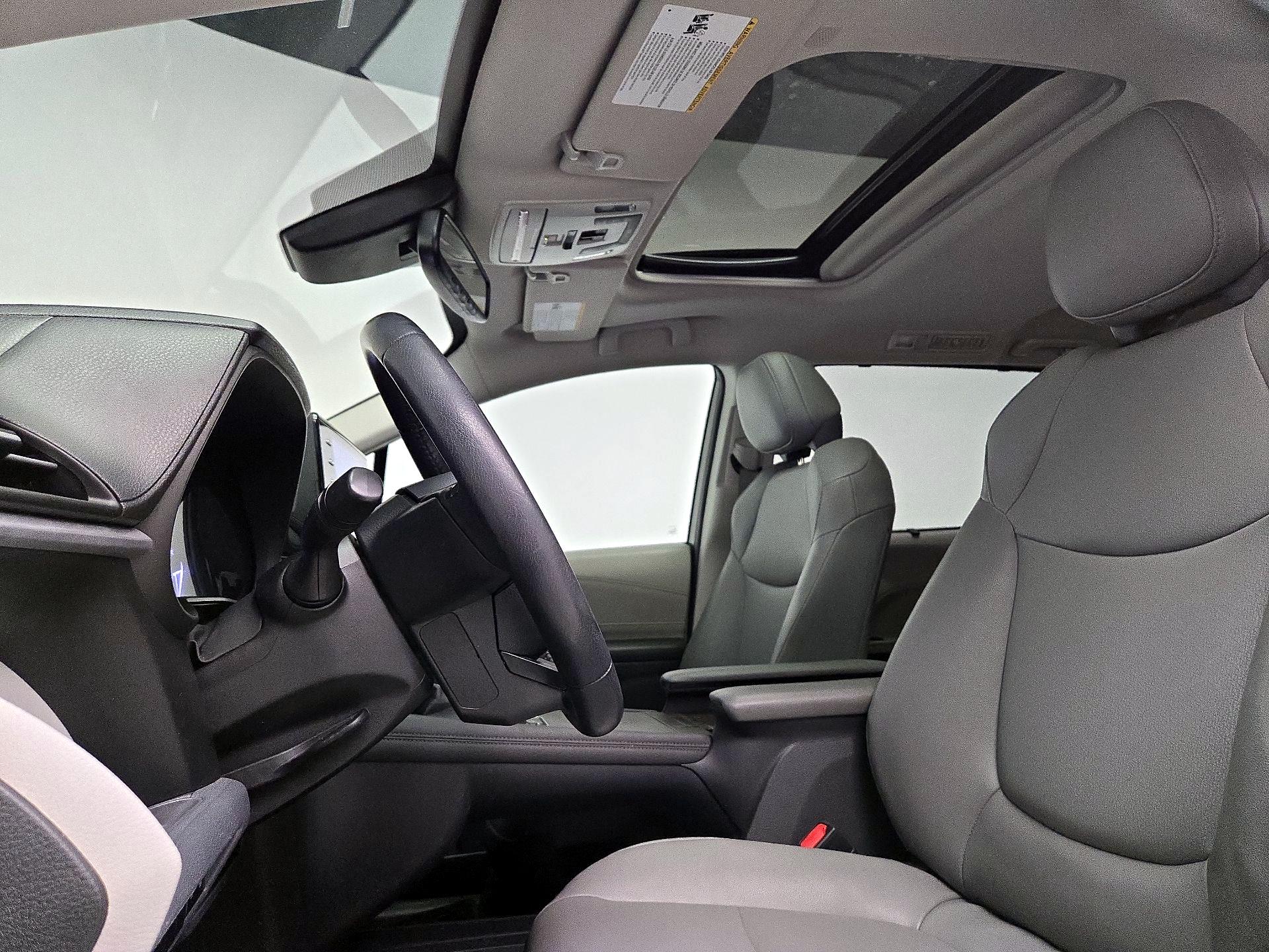 Thumbnail: 2021 Toyota Sienna - 19