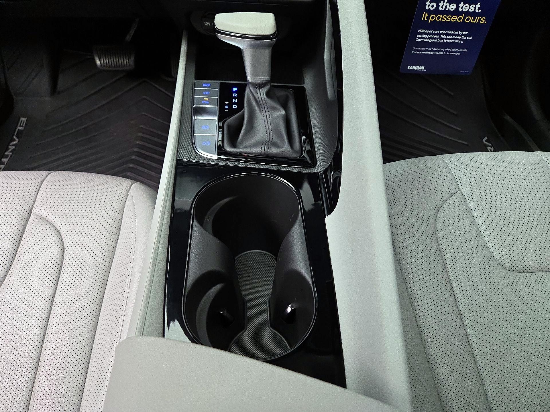 Thumbnail: 2024 Hyundai Elantra - 18