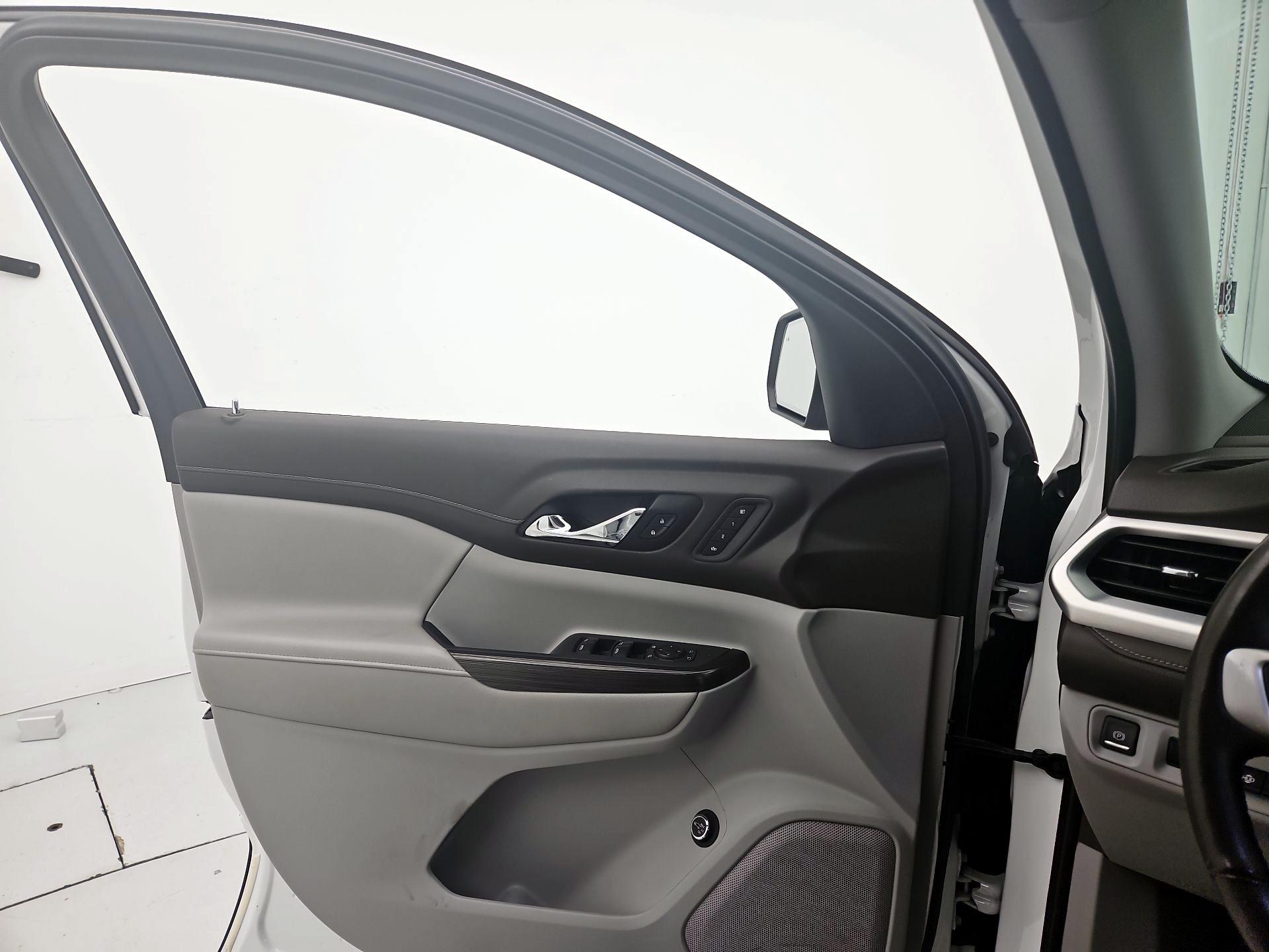 Thumbnail: 2021 GMC Acadia - 12