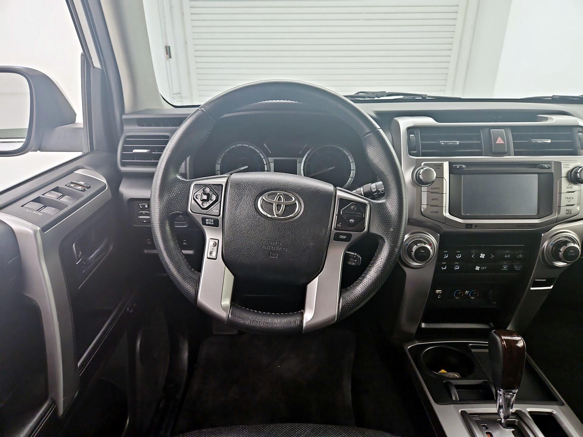 Thumbnail: 2016 Toyota 4Runner - 10