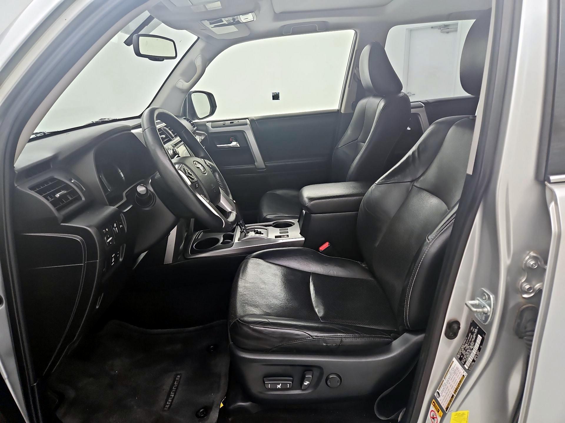 Thumbnail: 2016 Toyota 4Runner - 11