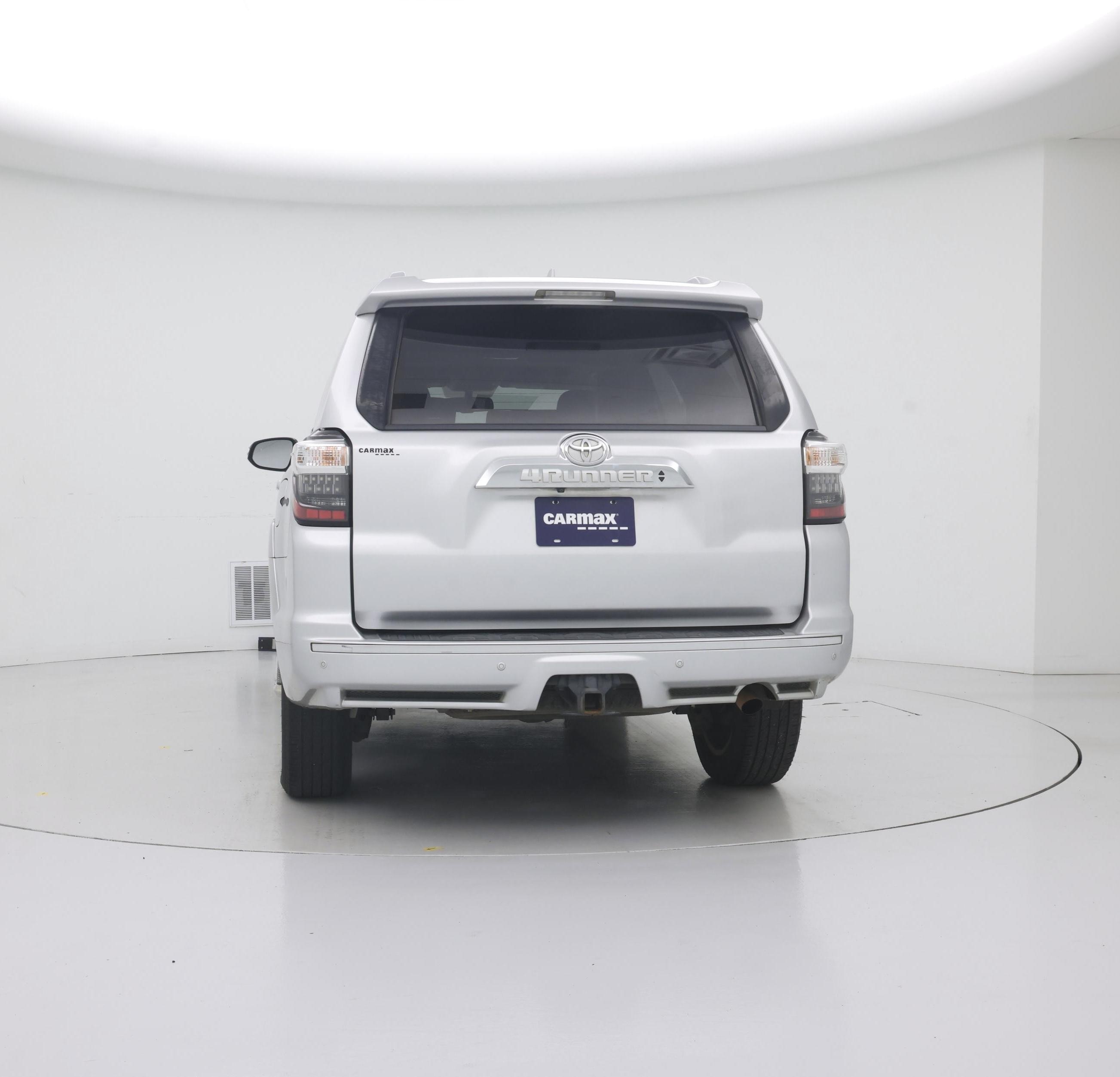 Thumbnail: 2016 Toyota 4Runner - 6