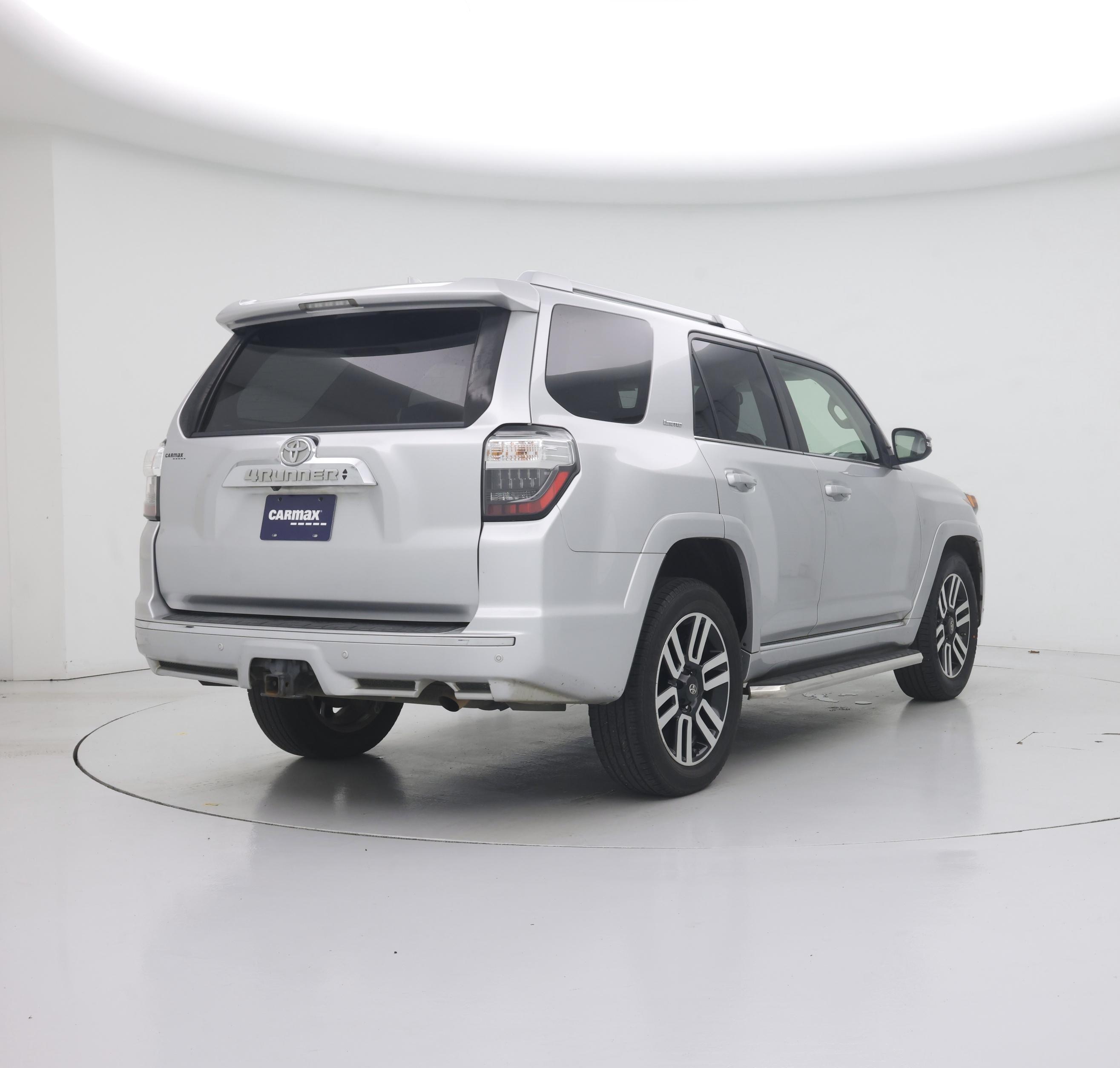 Thumbnail: 2016 Toyota 4Runner - 8