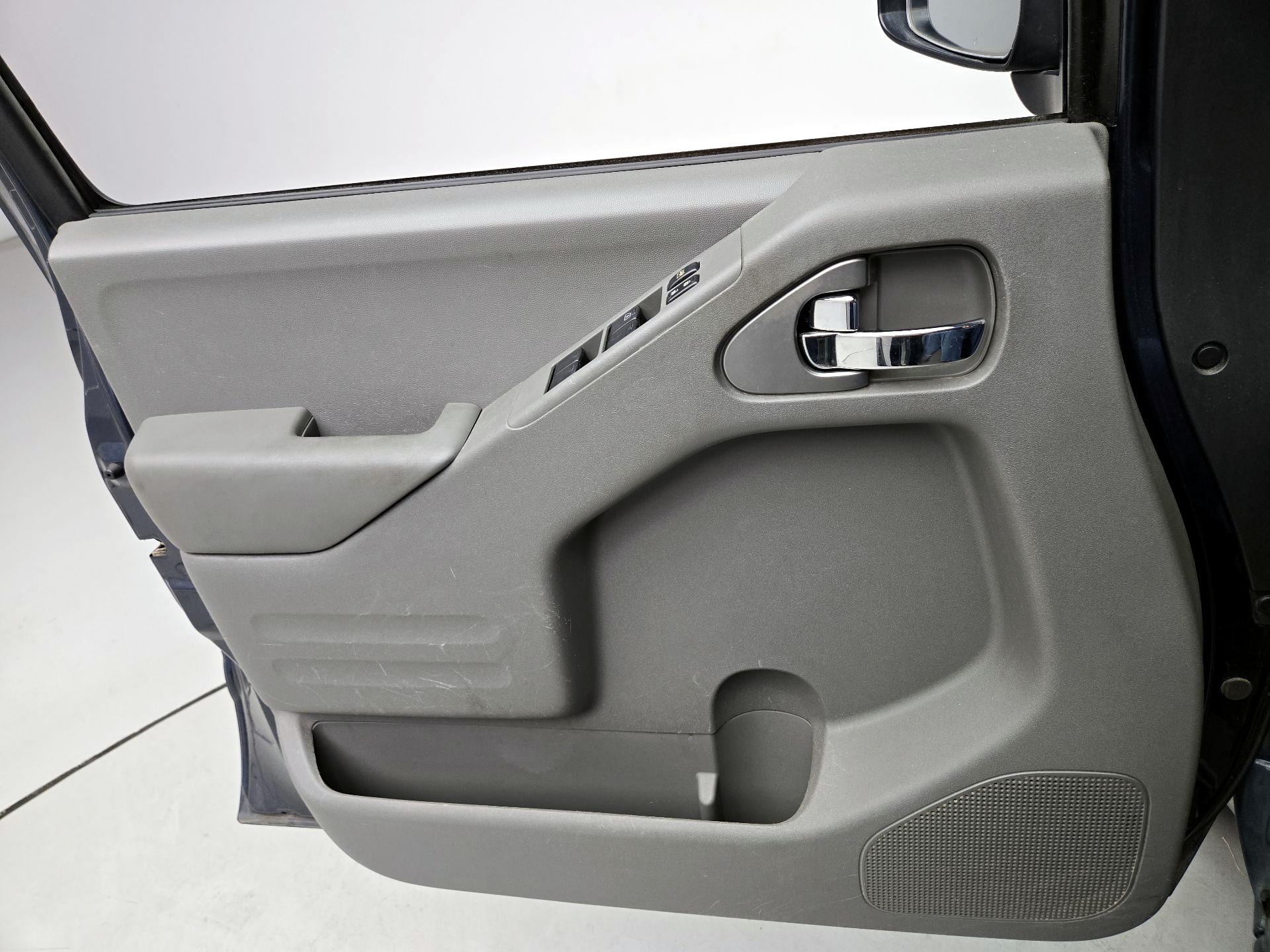 Thumbnail: 2015 Nissan Frontier - 12