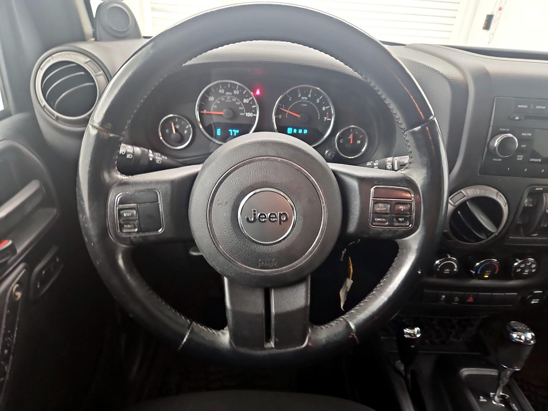 Thumbnail: 2014 Jeep Wrangler - 10