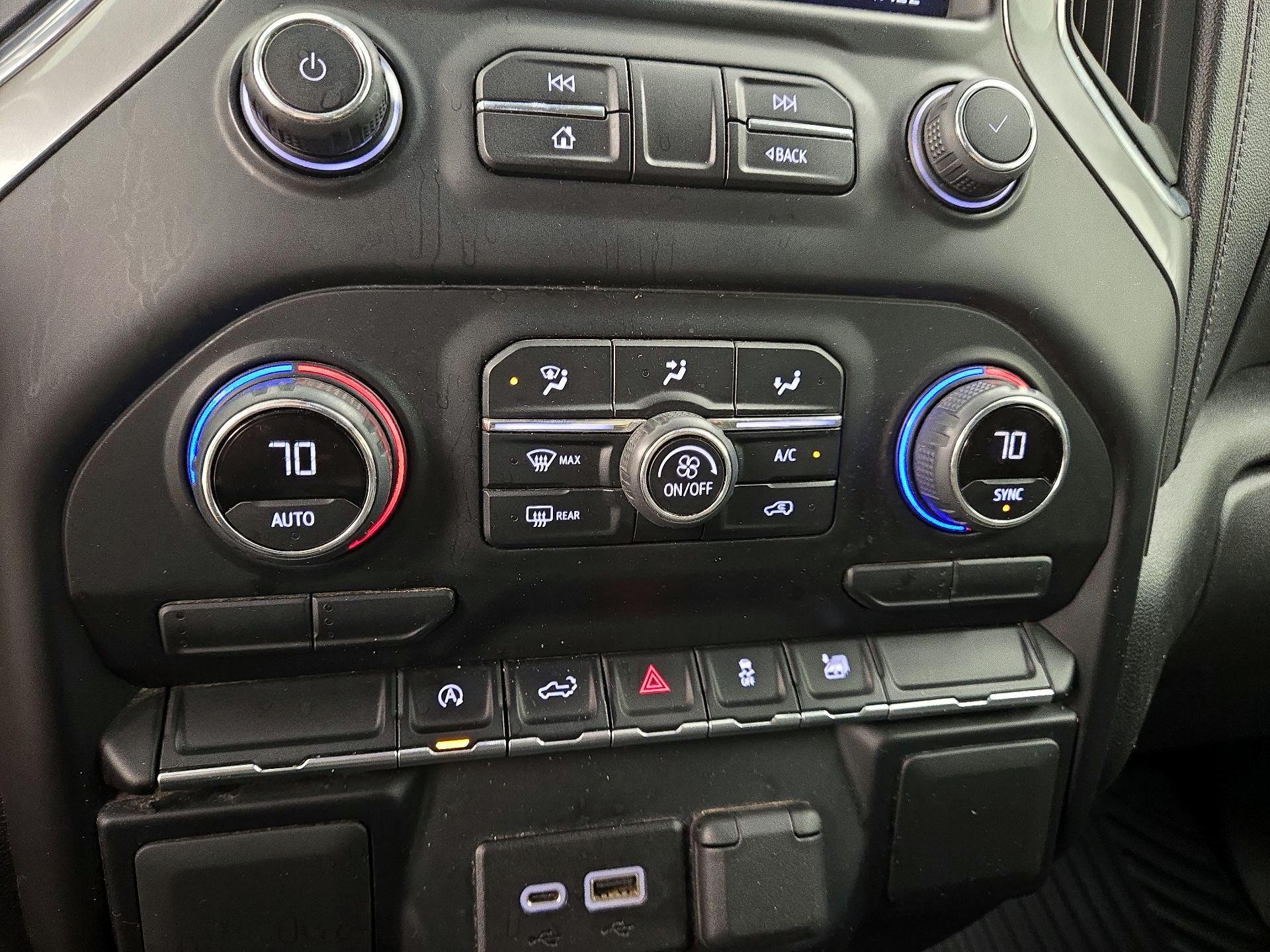 Thumbnail: 2022 Chevrolet Silverado 1500 - 16