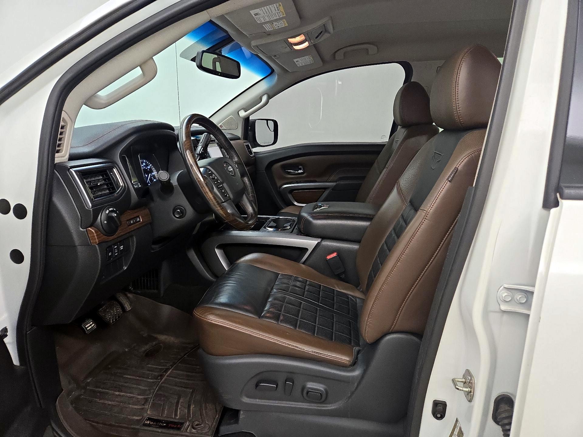 Thumbnail: 2018 Nissan Titan - 11