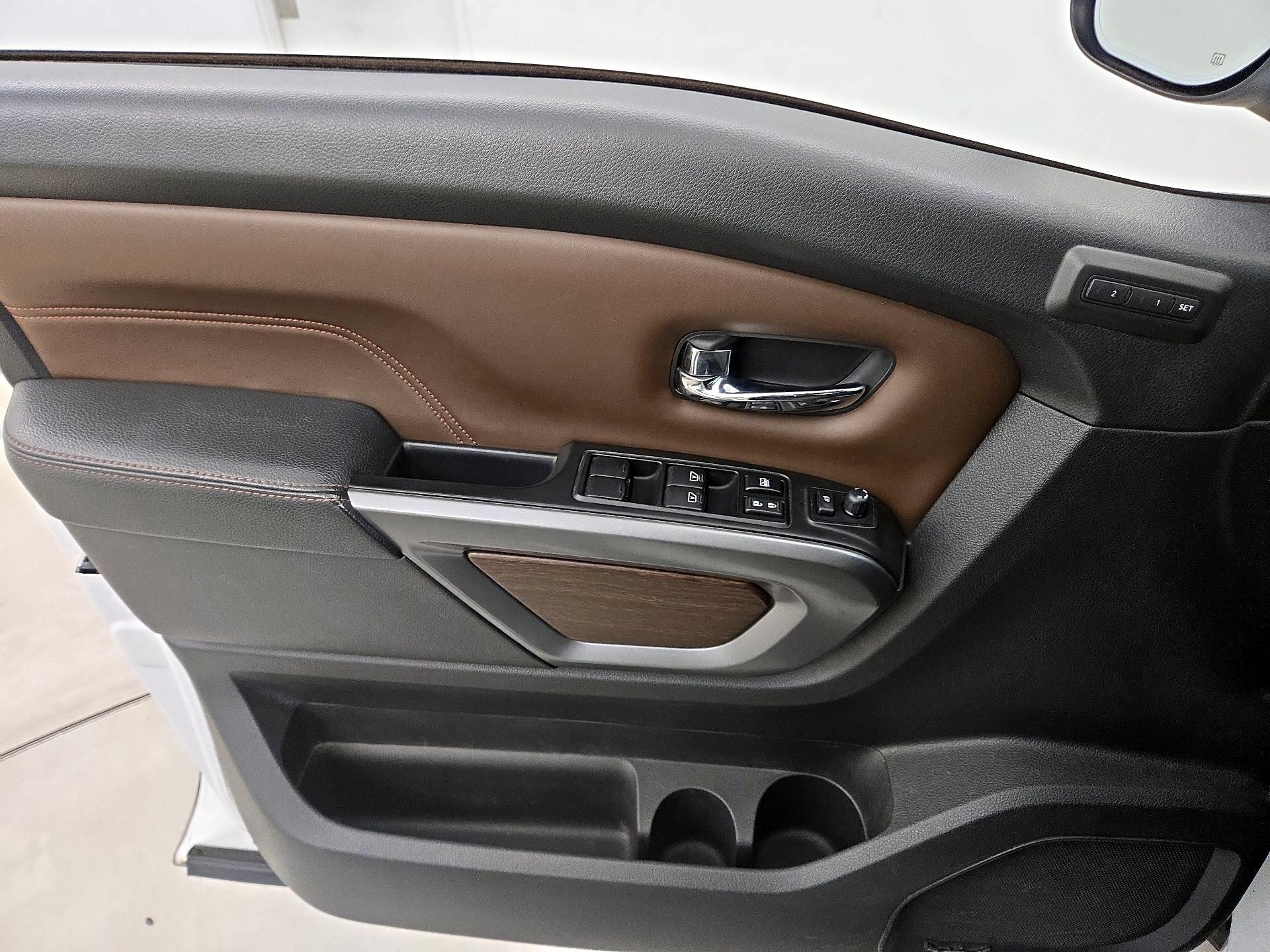 Thumbnail: 2018 Nissan Titan - 12