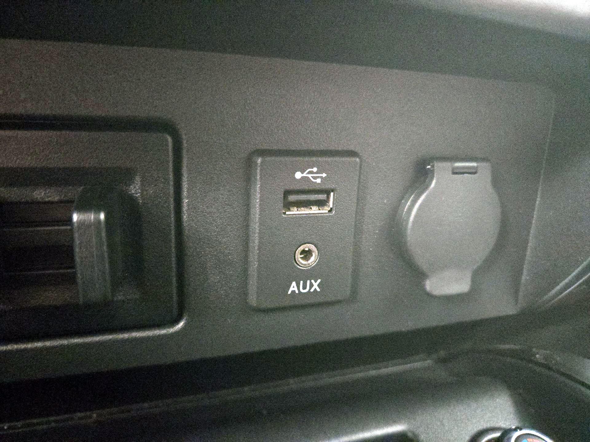 Thumbnail: 2018 Nissan Titan - 19