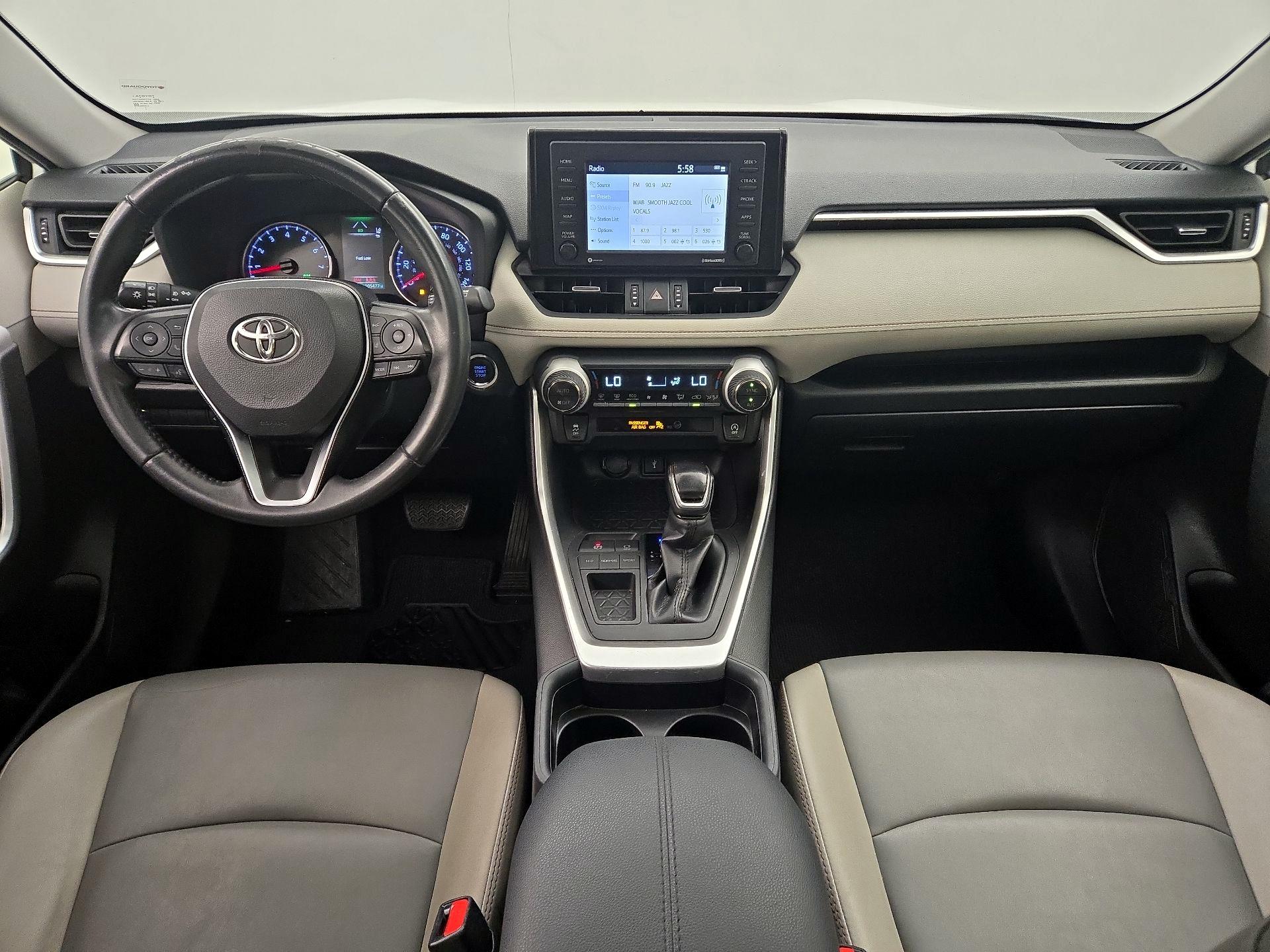 Thumbnail: 2020 Toyota RAV4 - 9