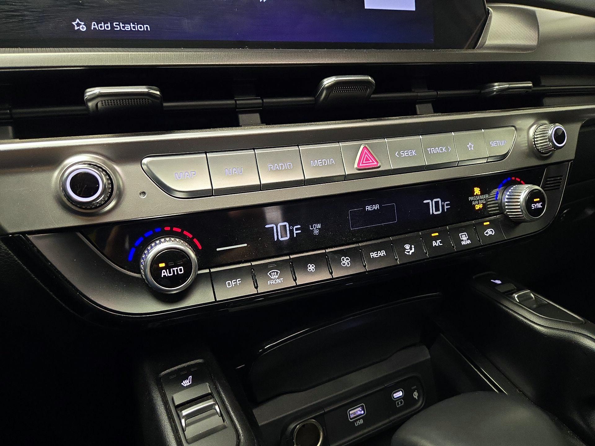 Thumbnail: 2024 Kia Telluride - 17