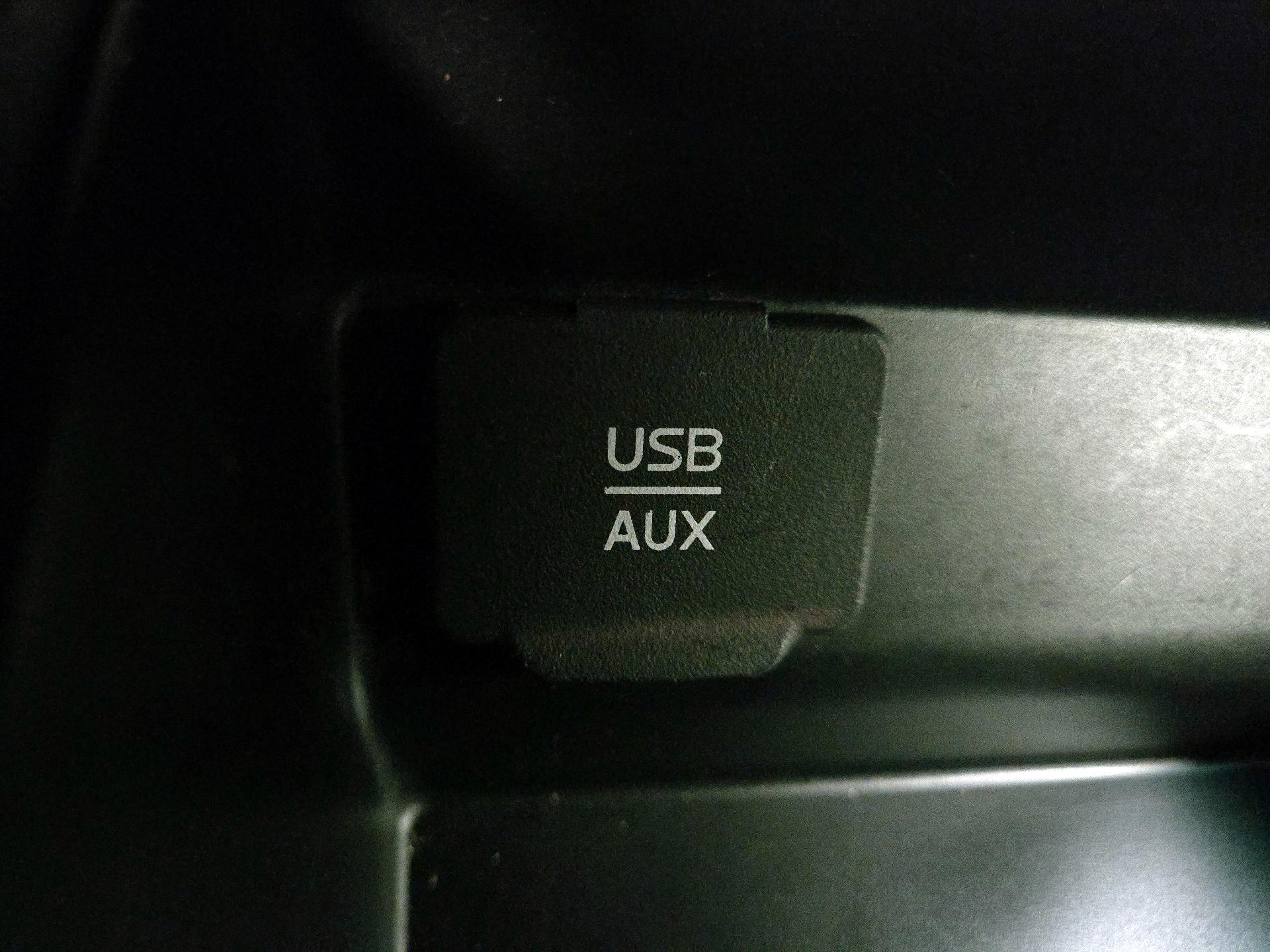 Thumbnail: 2015 Nissan Altima - 19