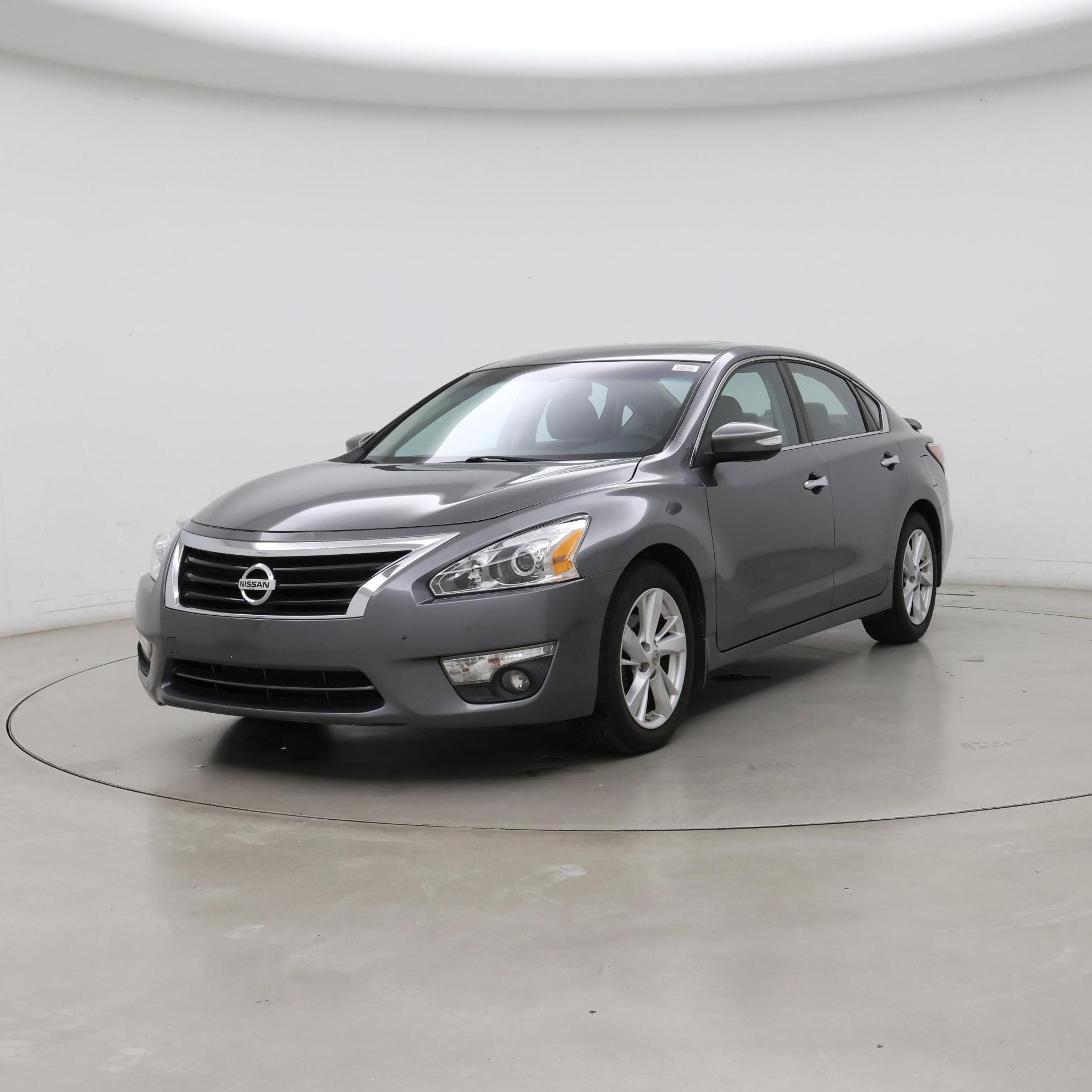 Thumbnail: 2015 Nissan Altima - 4