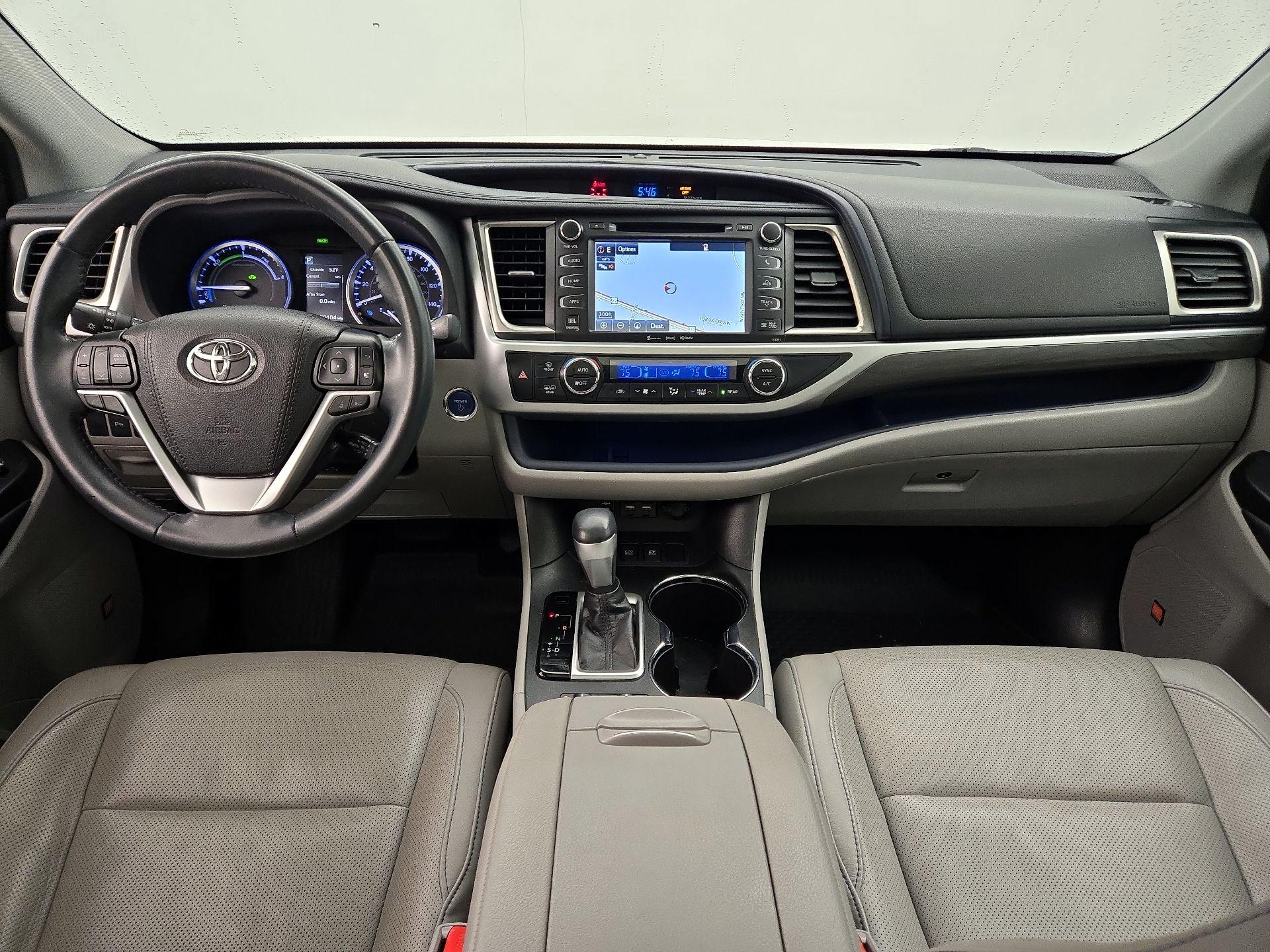 Thumbnail: 2019 Toyota Highlander - 9