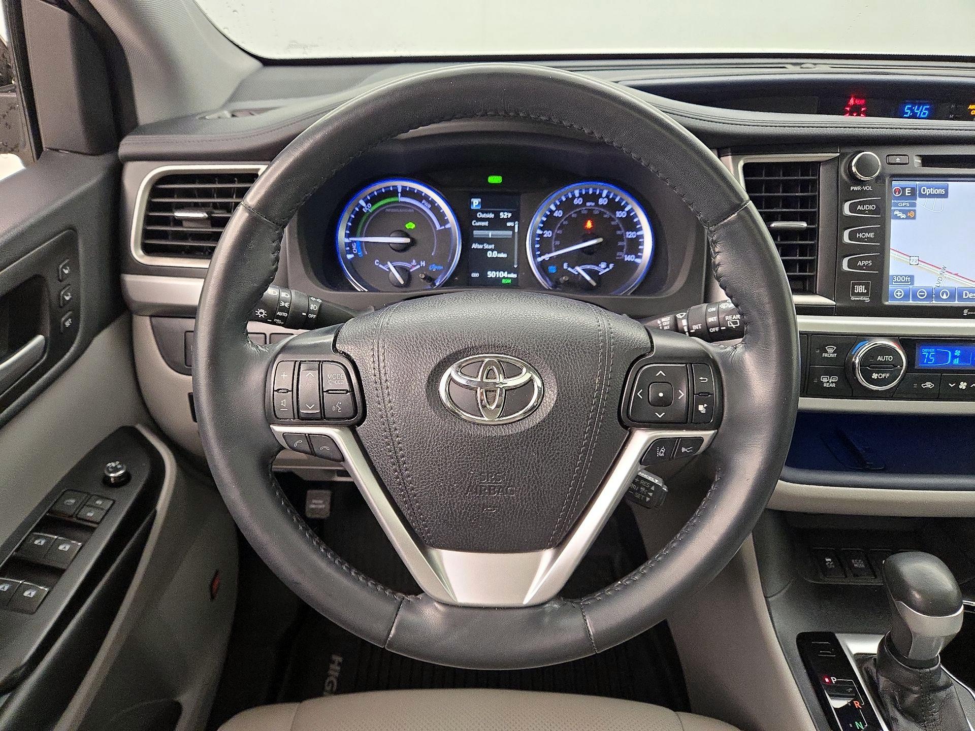 Thumbnail: 2019 Toyota Highlander - 10