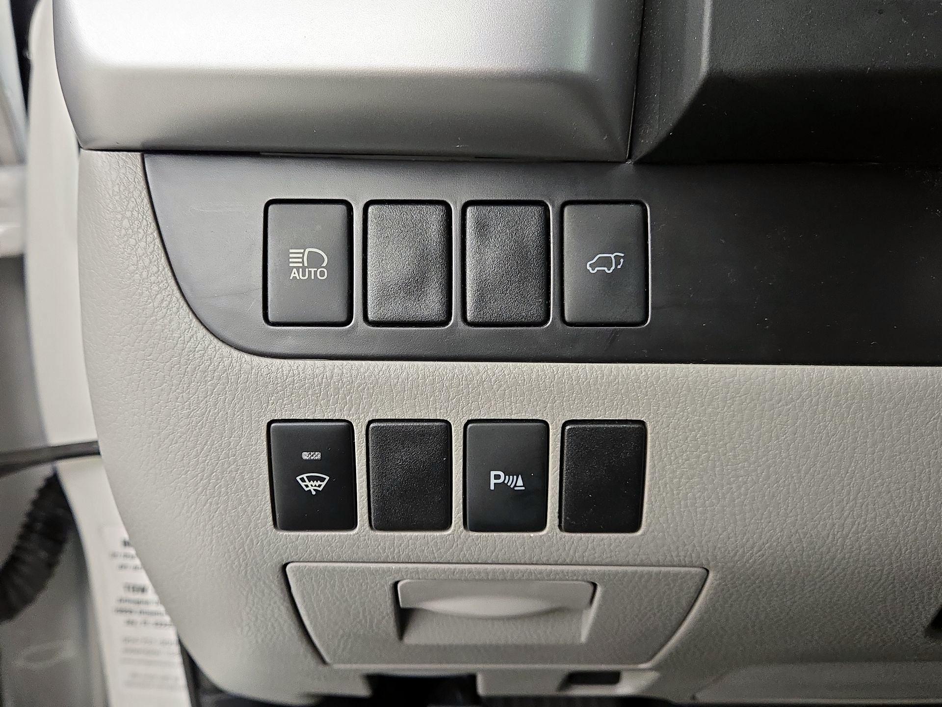 Thumbnail: 2019 Toyota Highlander - 13