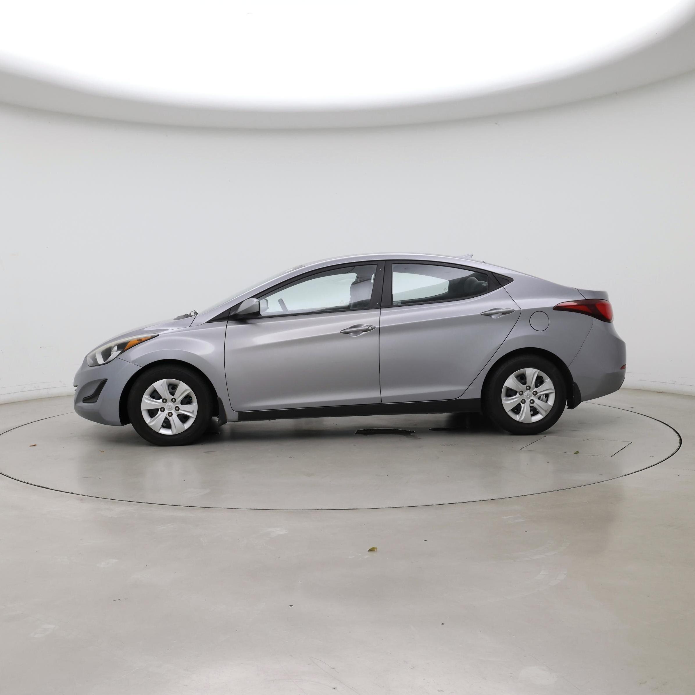 Thumbnail: 2016 Hyundai Elantra - 3