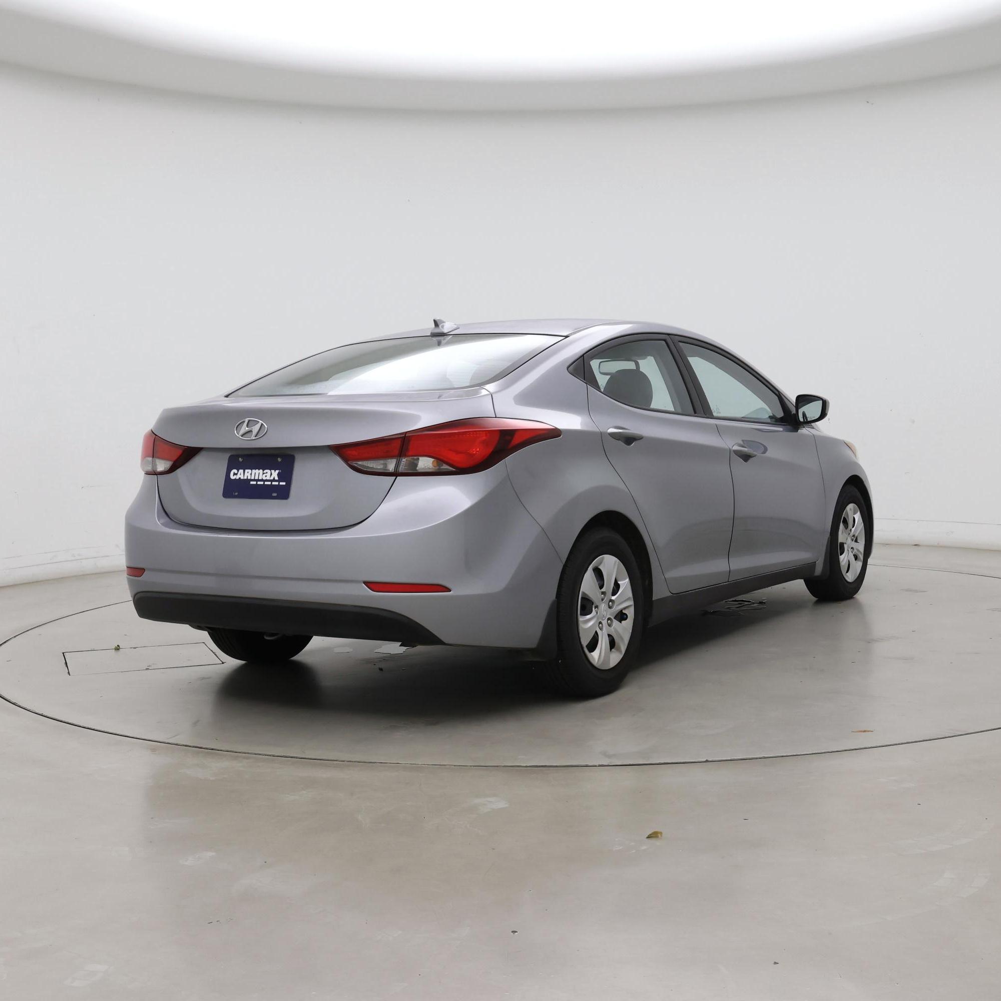 Thumbnail: 2016 Hyundai Elantra - 8