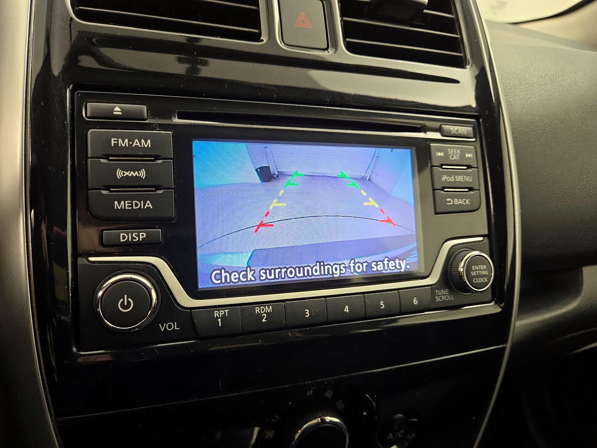 Thumbnail: 2017 Nissan Versa Note - 14