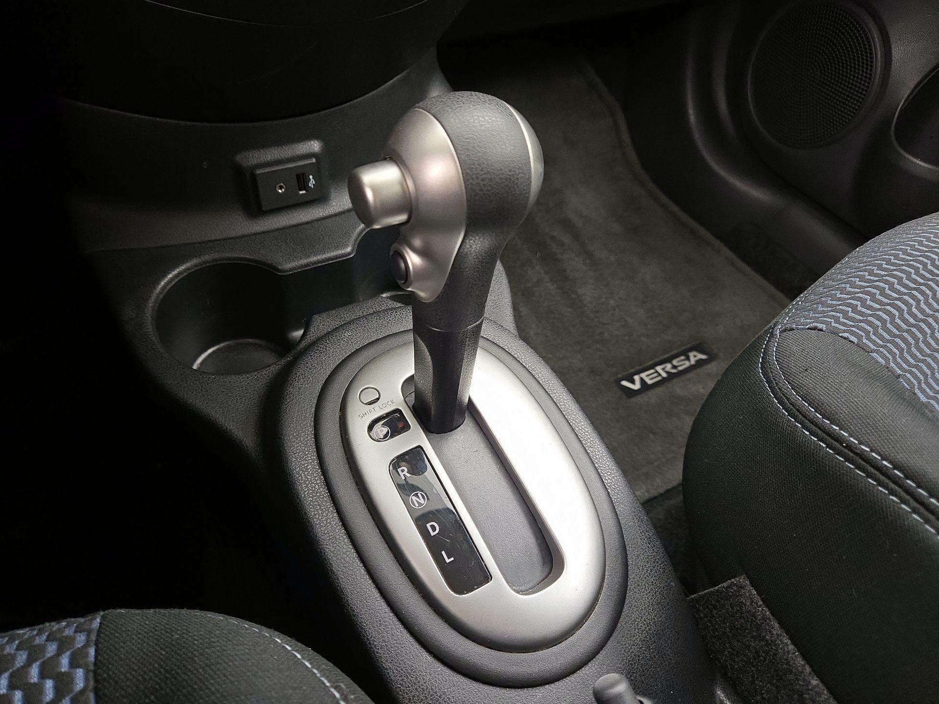 Thumbnail: 2017 Nissan Versa Note - 17