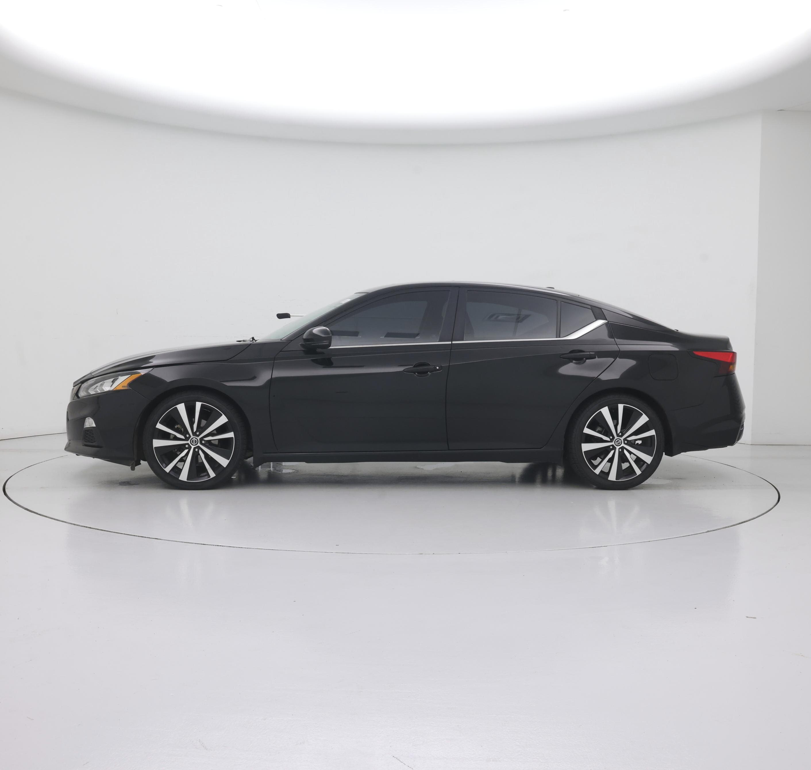 Thumbnail: 2022 Nissan Altima - 3