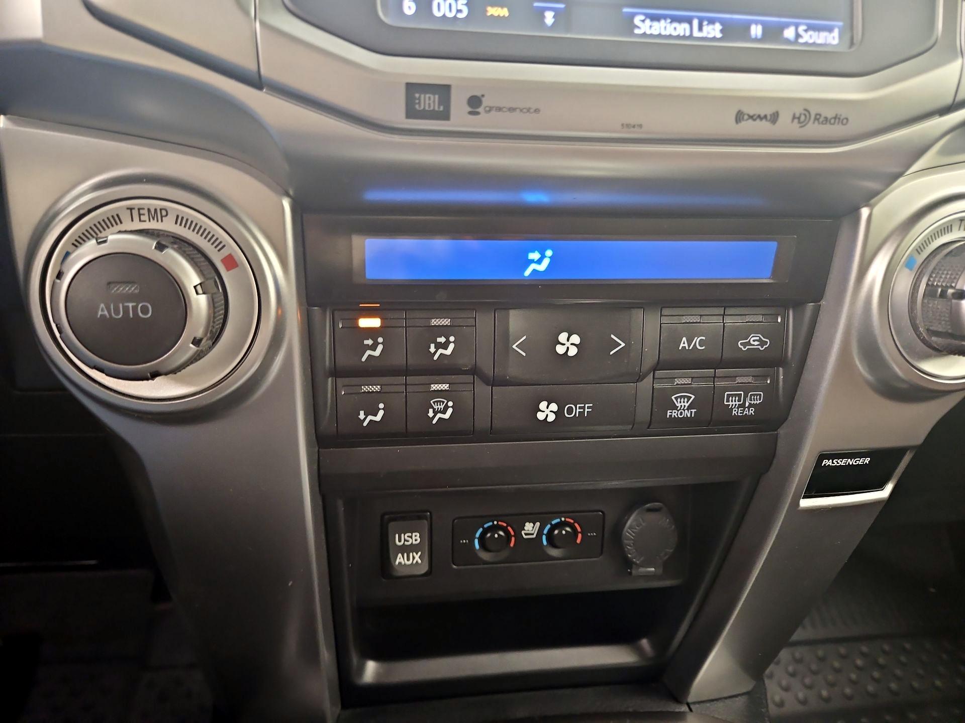 Thumbnail: 2018 Toyota 4Runner - 16