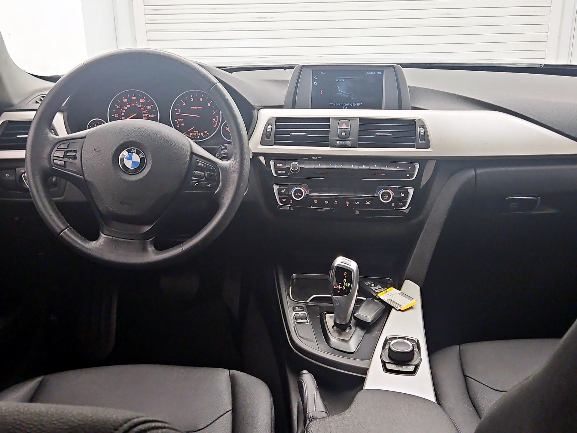 Thumbnail: 2018 BMW 3 Series - 9