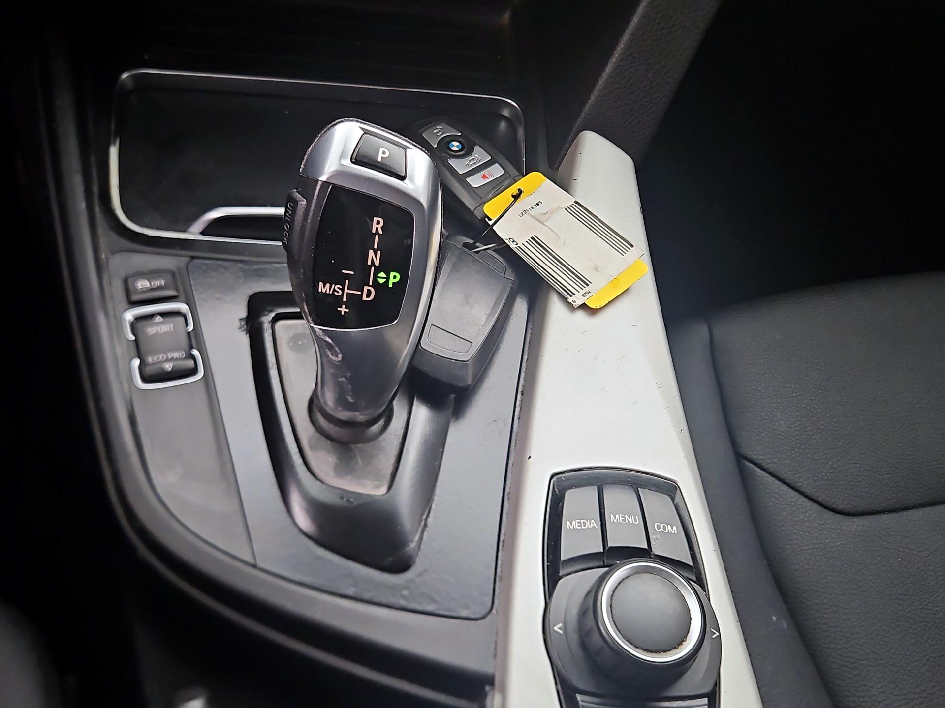 Thumbnail: 2018 BMW 3 Series - 17