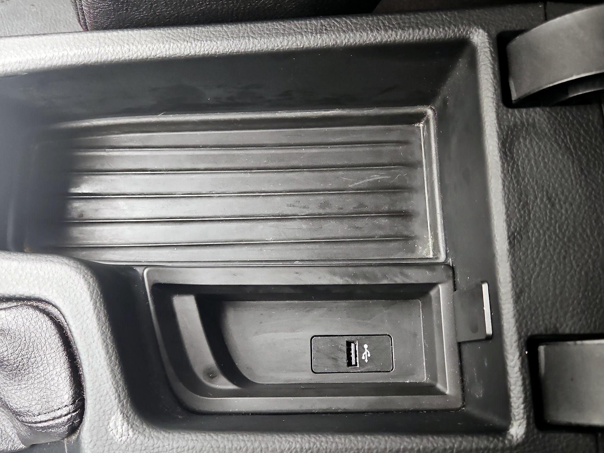 Thumbnail: 2018 BMW 3 Series - 18