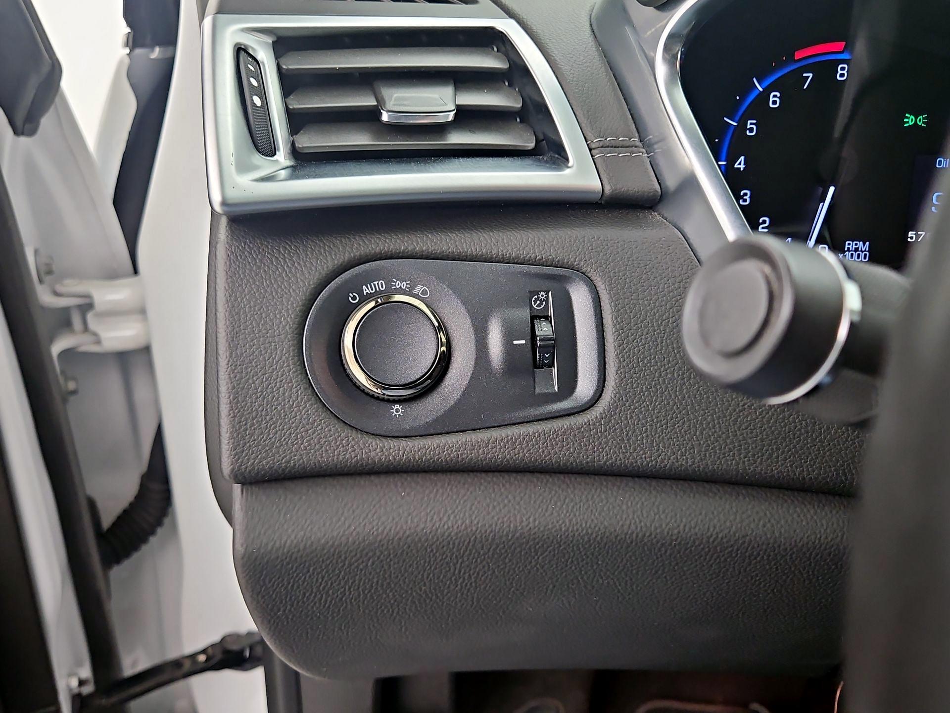 Thumbnail: 2015 Cadillac SRX - 13