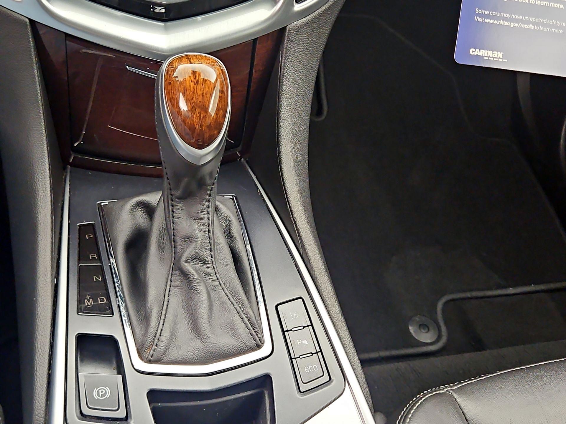 Thumbnail: 2015 Cadillac SRX - 18