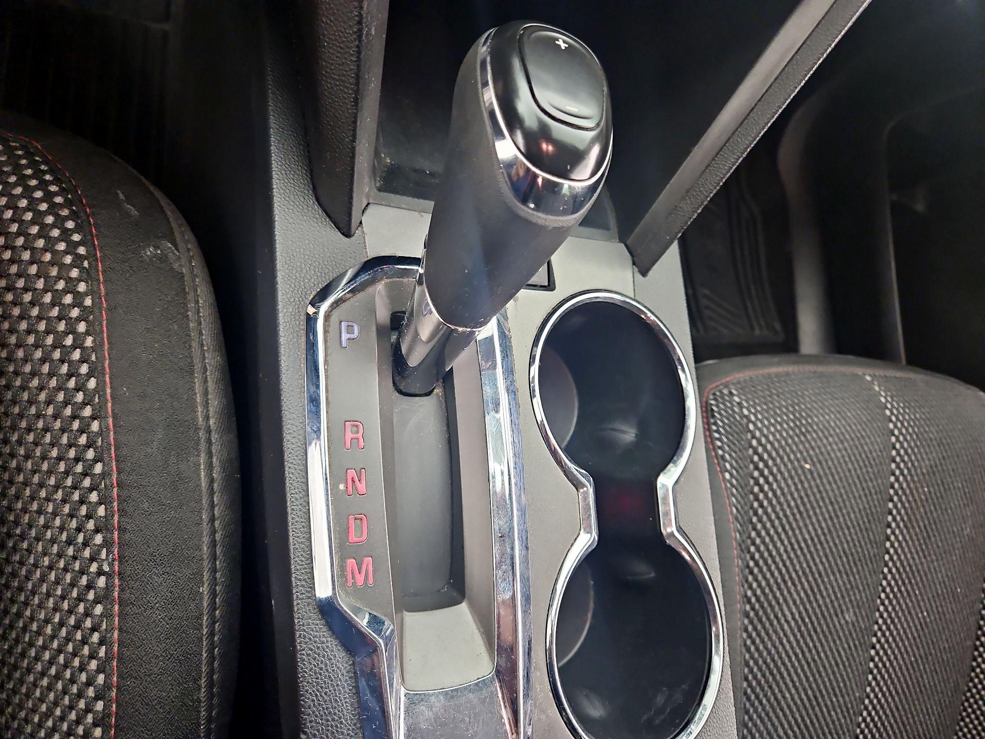 Thumbnail: 2017 GMC Terrain - 16