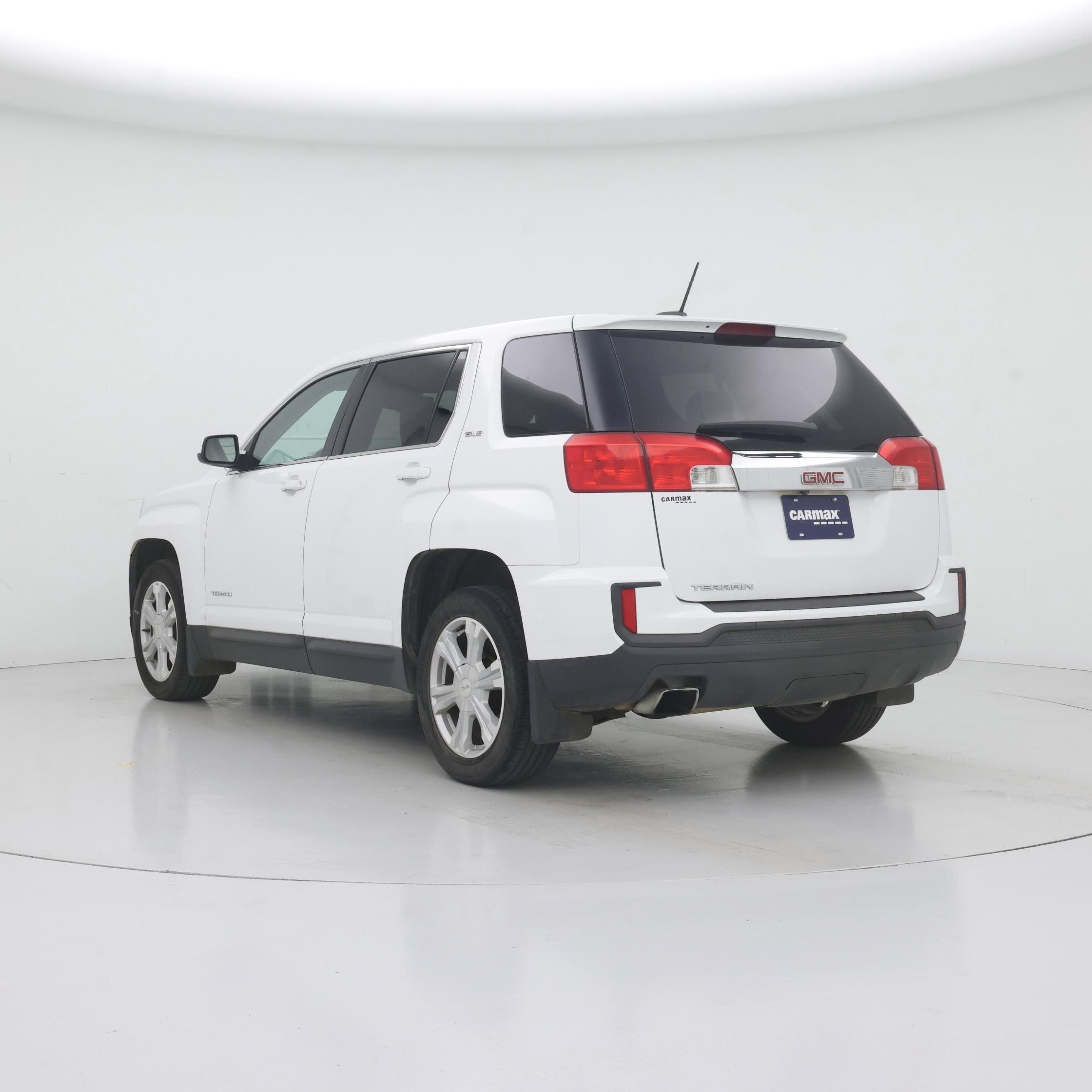 Thumbnail: 2017 GMC Terrain - 2