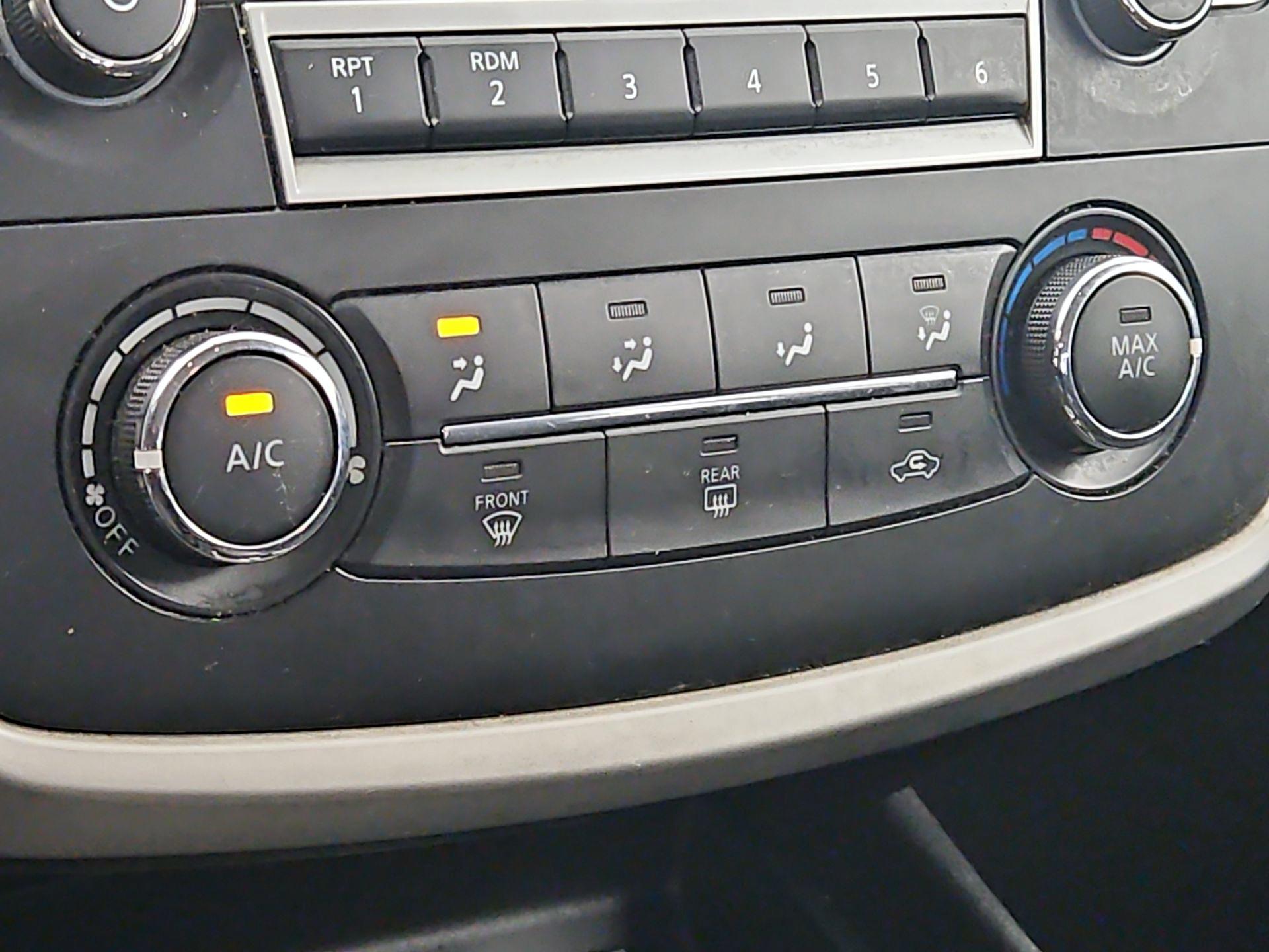 Thumbnail: 2016 Nissan Altima - 16