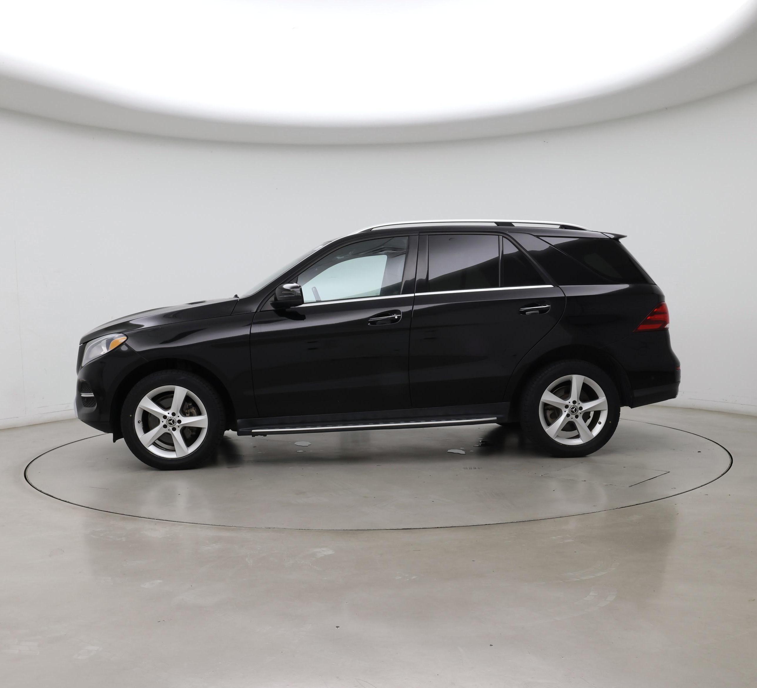 Thumbnail: 2018 Mercedes-Benz GLE - 3