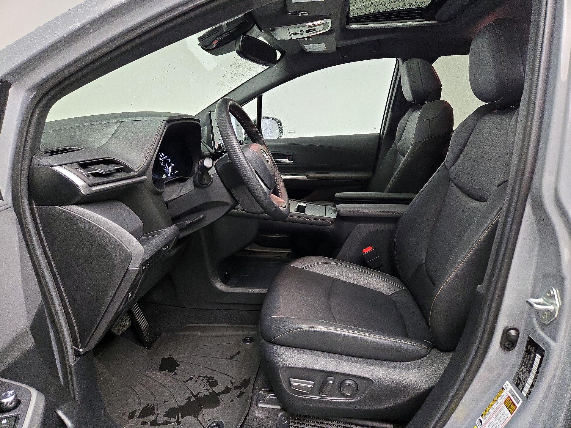 Thumbnail: 2024 Toyota Sienna - 11