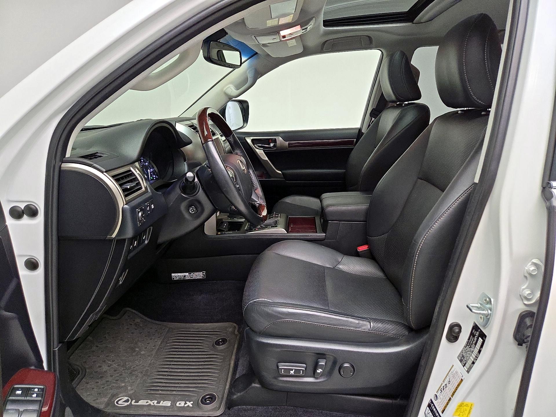 Thumbnail: 2019 Lexus GX - 11