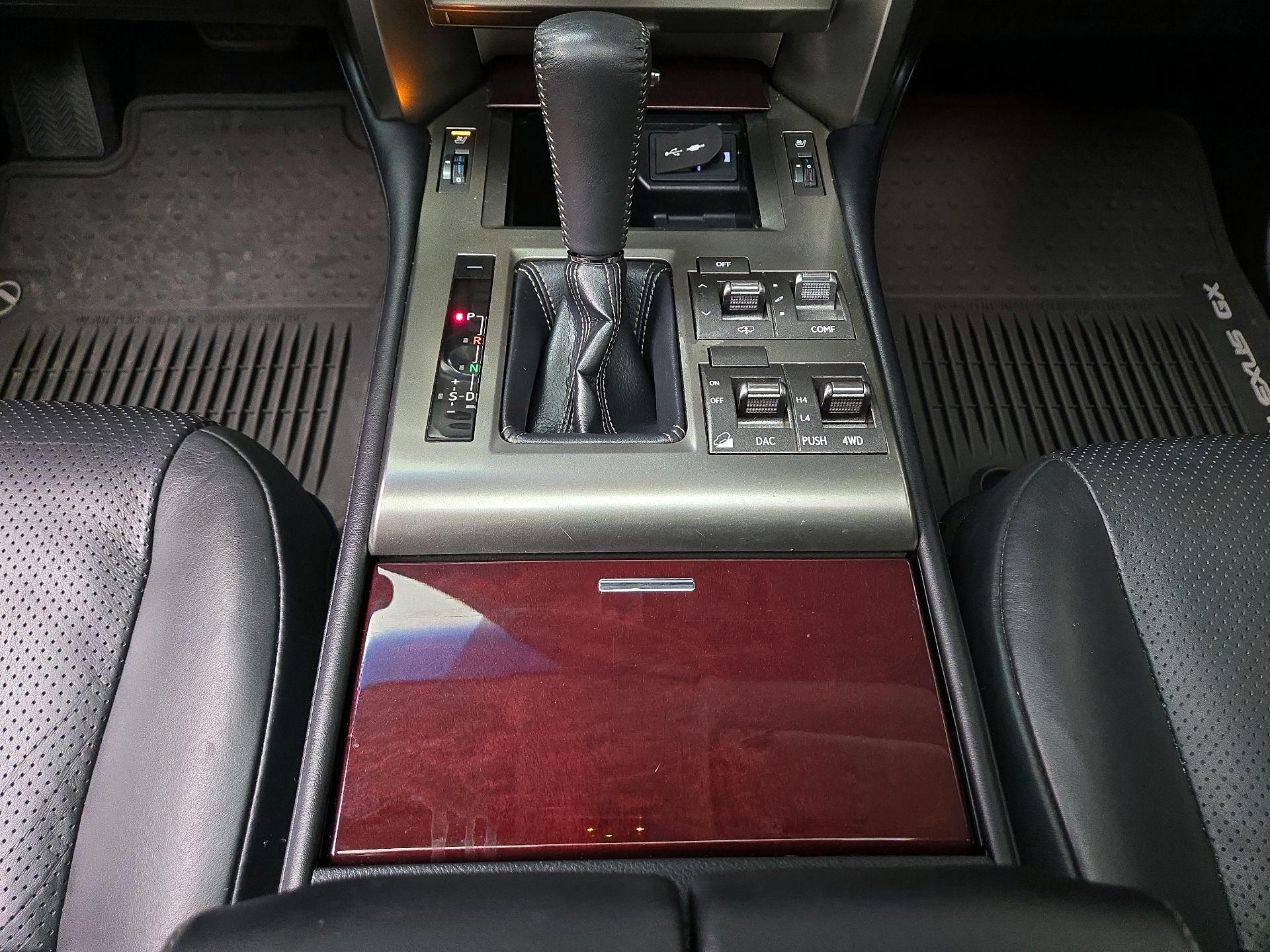 Thumbnail: 2019 Lexus GX - 18