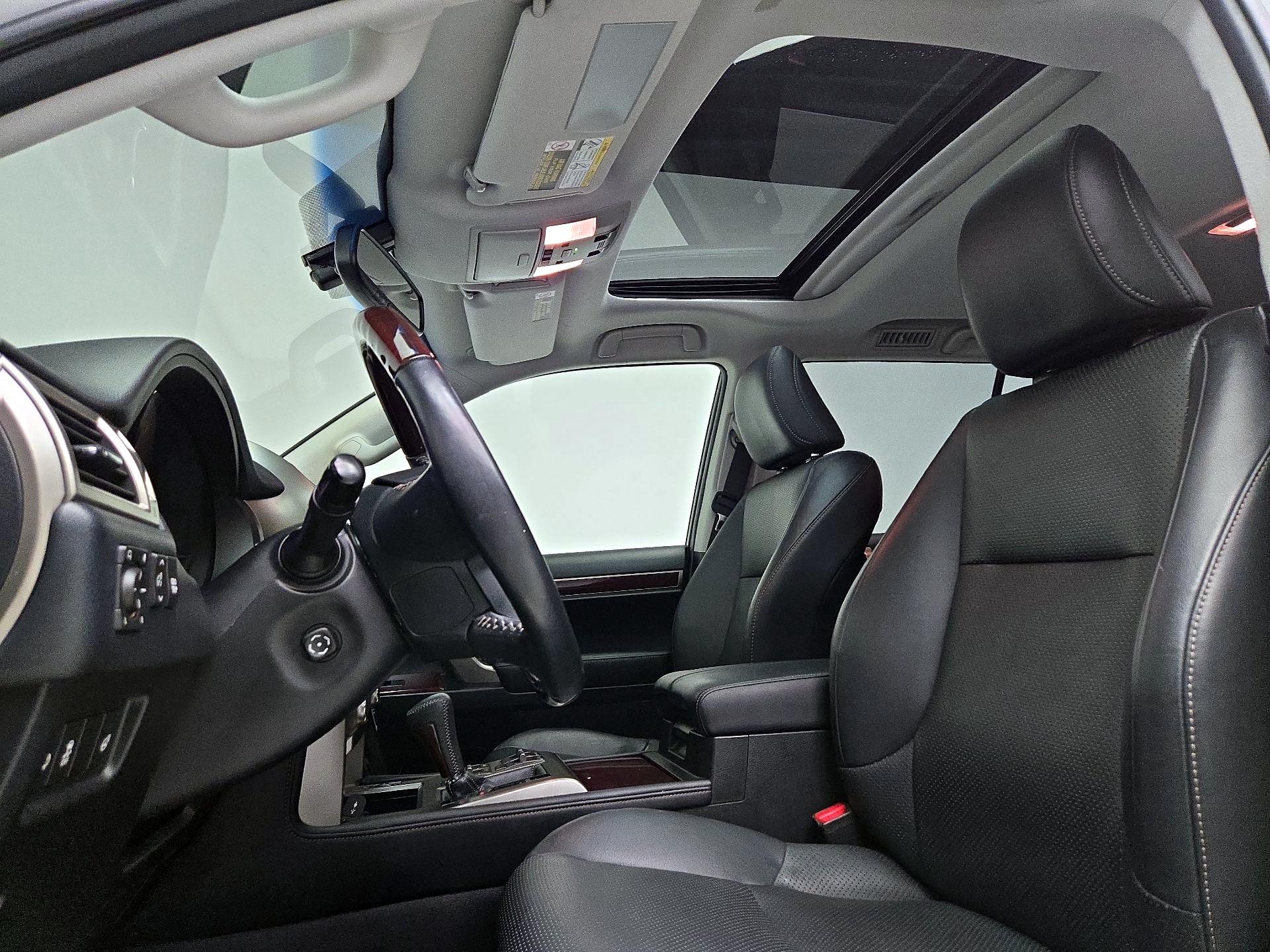 Thumbnail: 2019 Lexus GX - 20