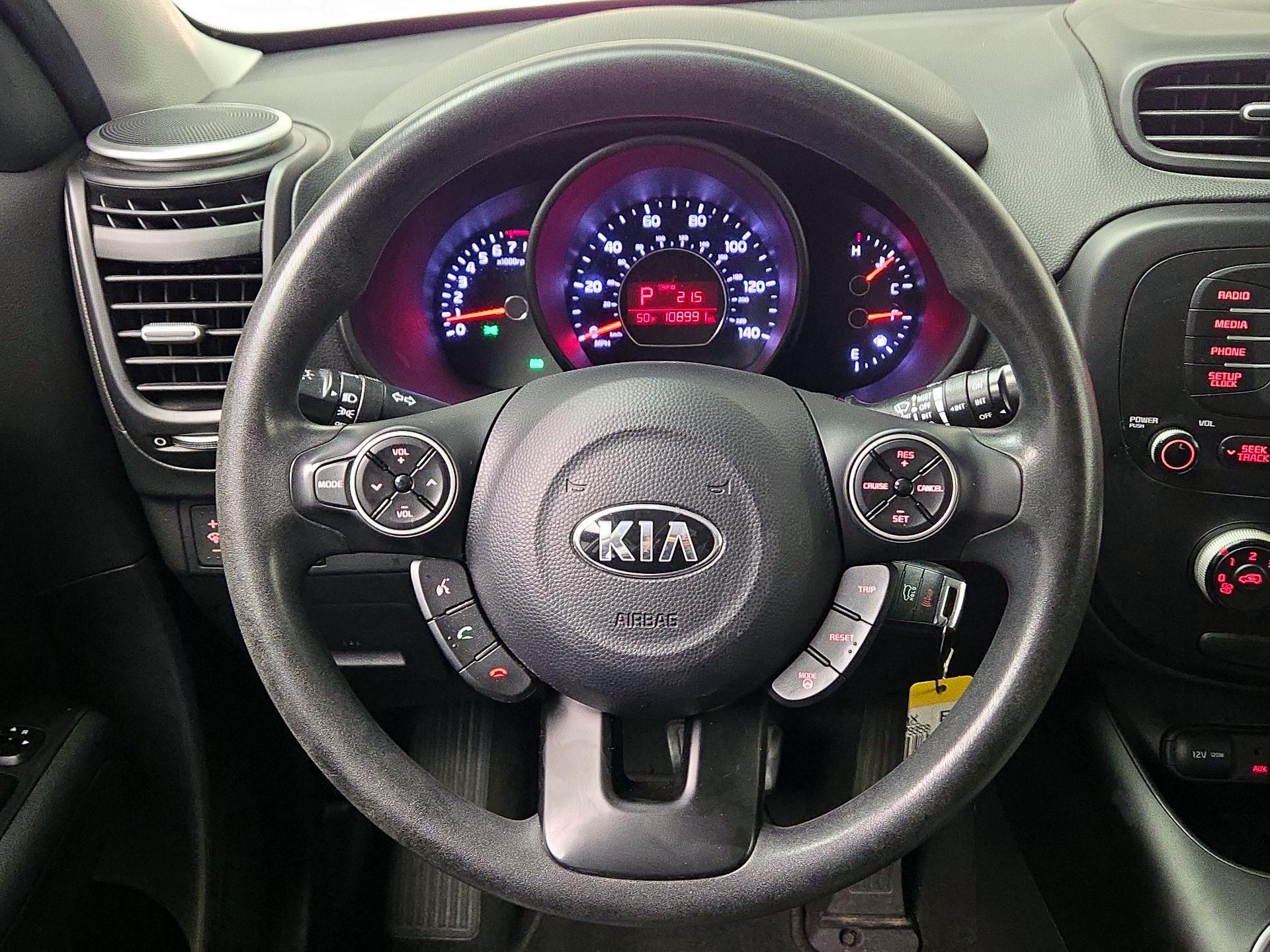 Thumbnail: 2015 Kia Soul - 10