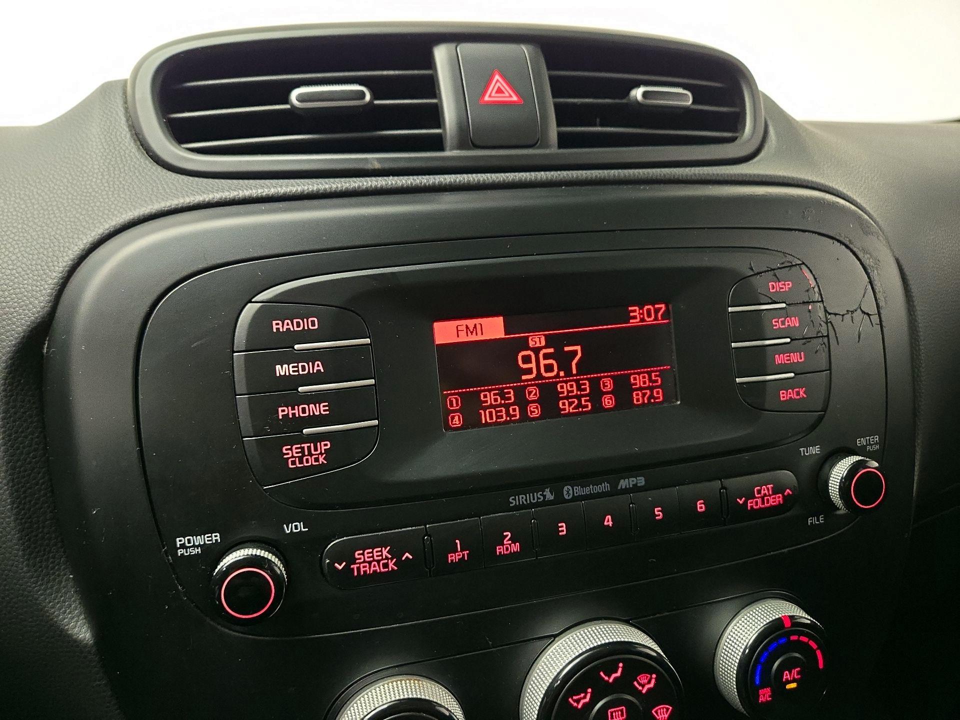 Thumbnail: 2015 Kia Soul - 14