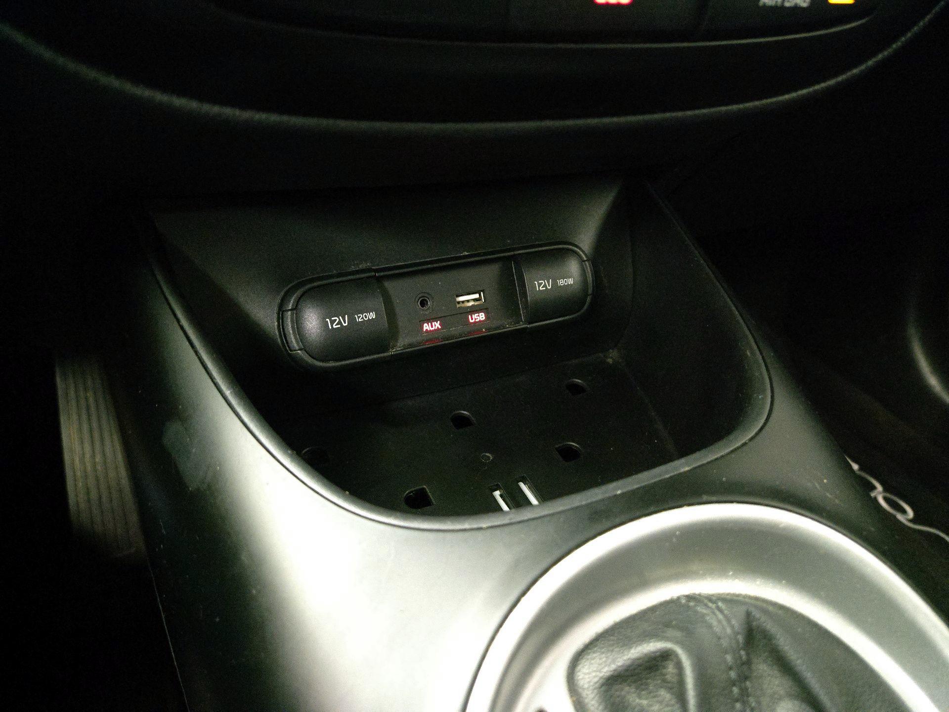 Thumbnail: 2015 Kia Soul - 17