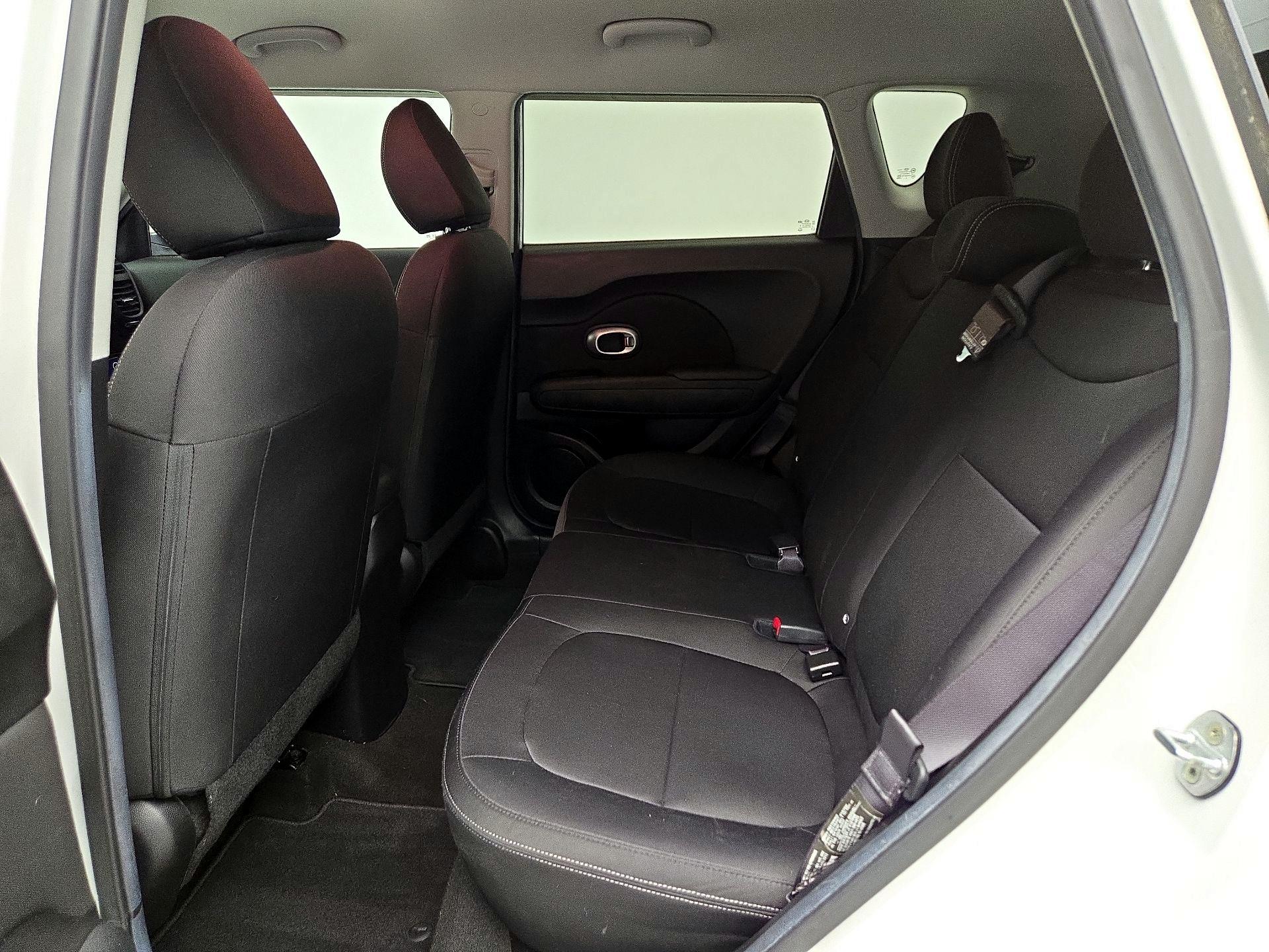 Thumbnail: 2015 Kia Soul - 18